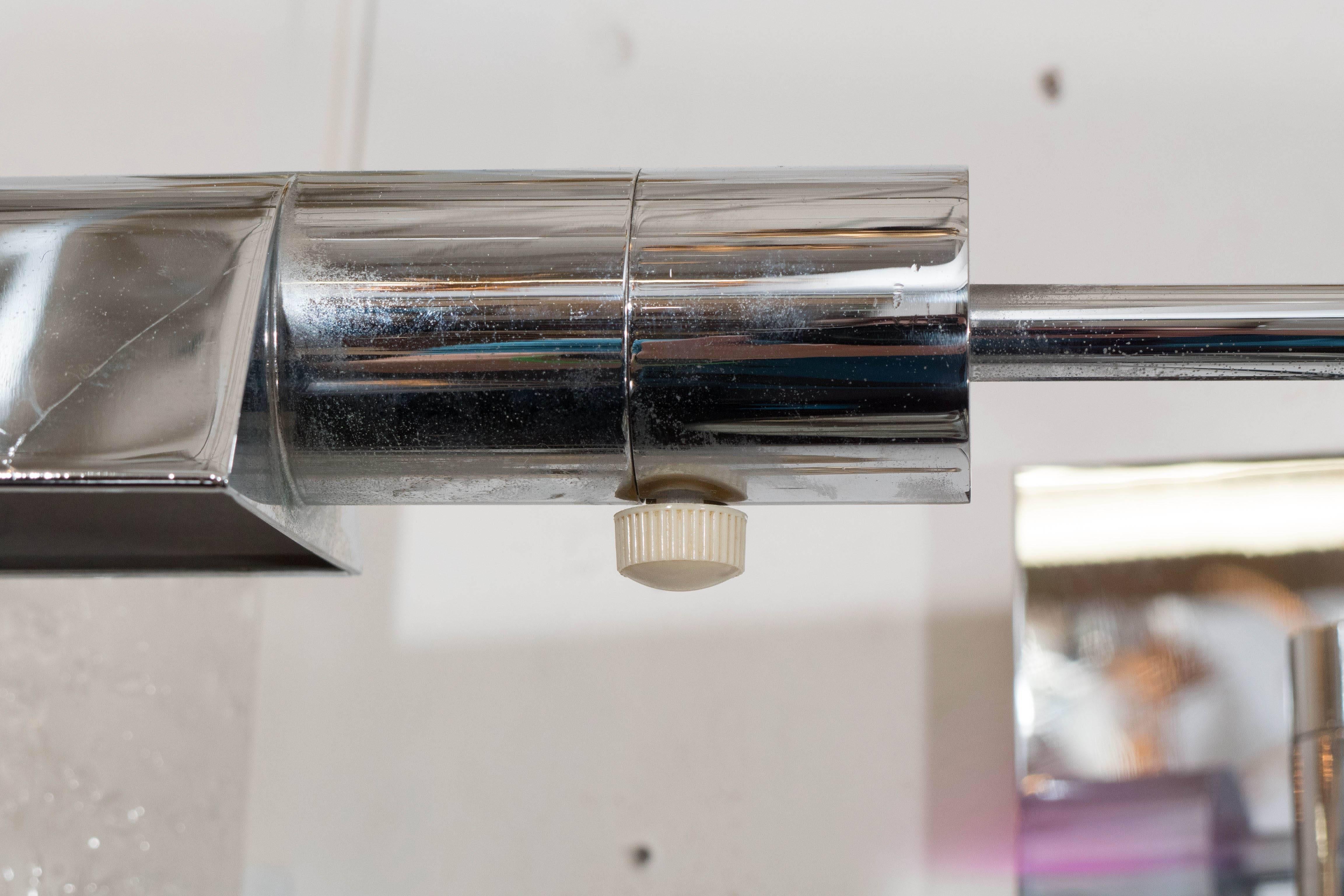 Pair of Casella Wall-Mounted Articulated Reading Lights in Chrome In Good Condition In Astoria, NY