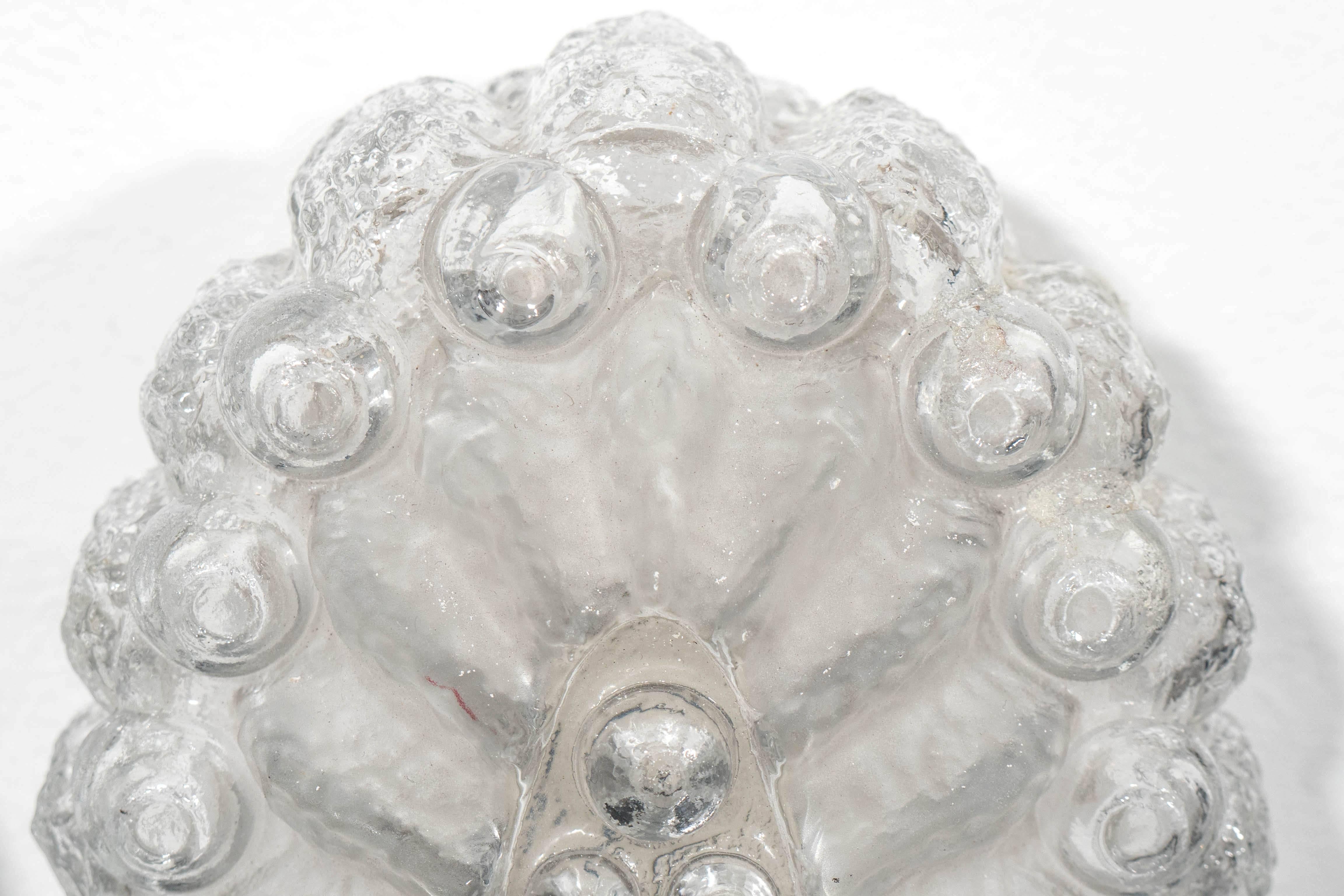 Midcentury Oval Sconces in Textured Glass with Frosted Detail In Good Condition In New York, NY