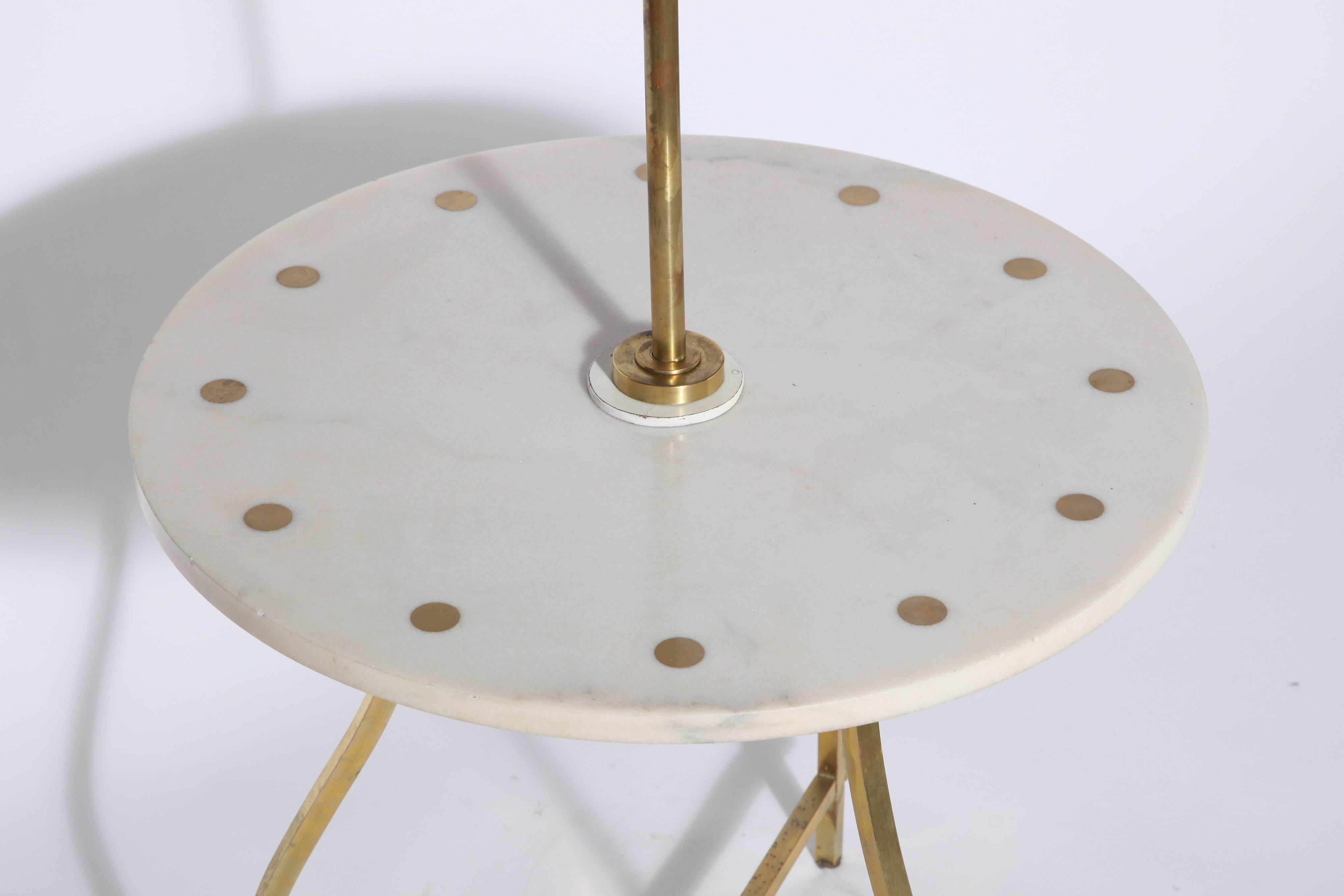 Tommi Parzinger Style Marble, Brass, Shaded Candlestick Side Table Floor Lamp  en vente 1