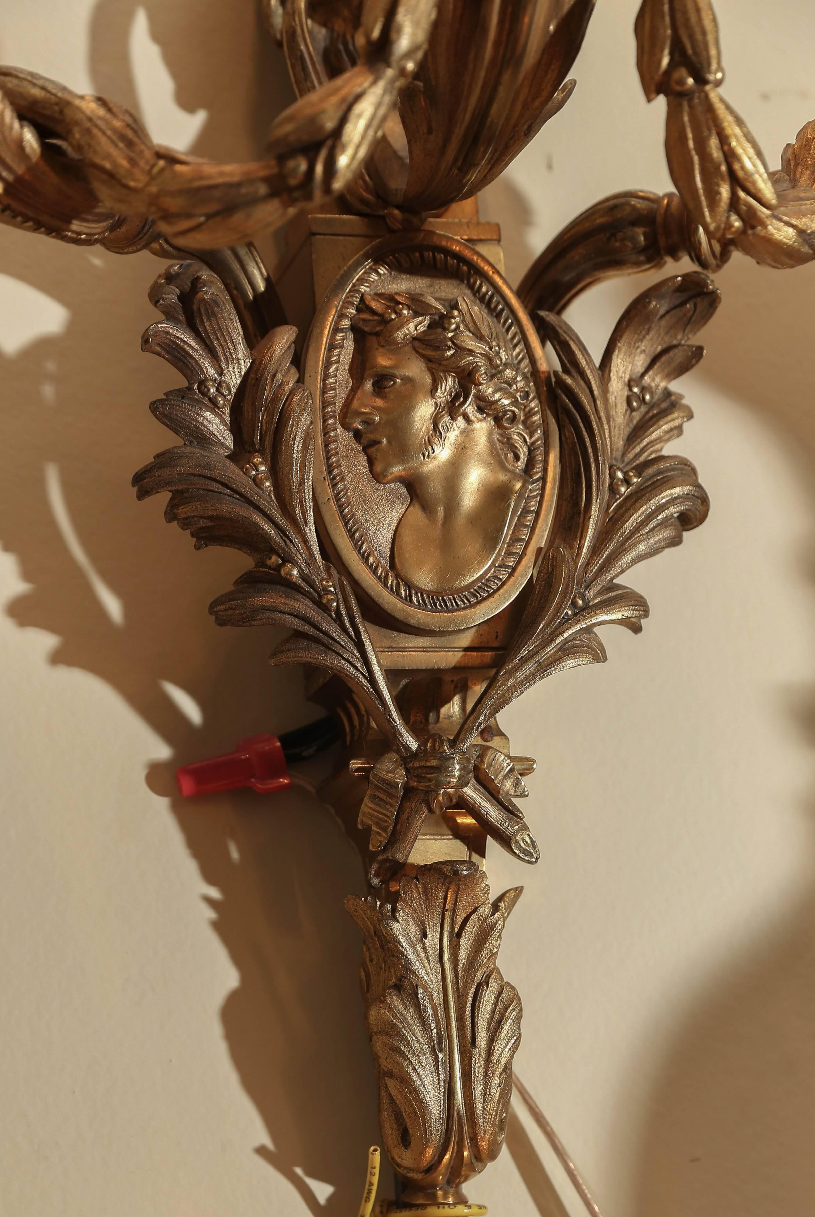 19 th century bronze Dore french sconces In Excellent Condition In Houston, TX