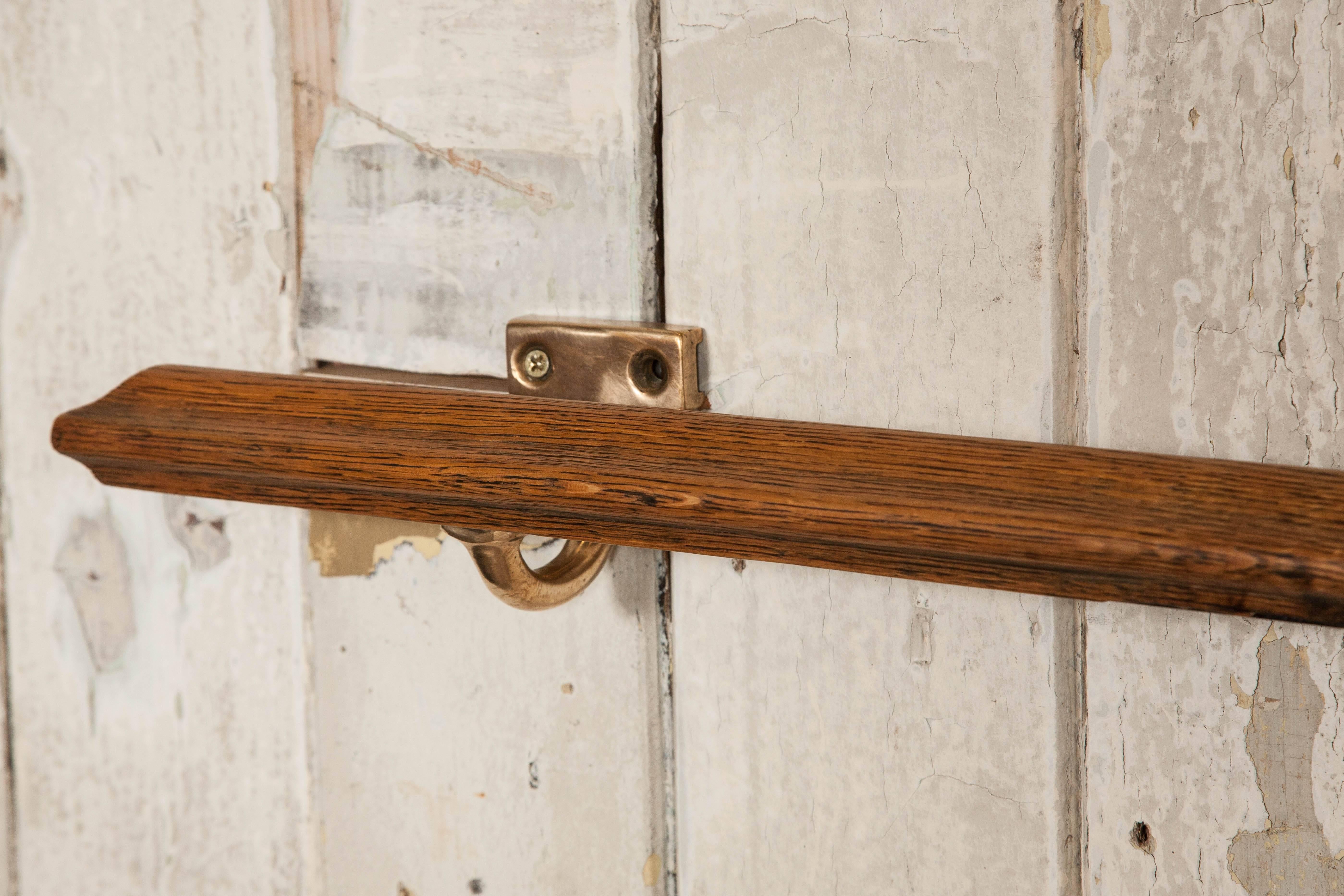 Antique Solid Oak and Brass Handrails In Good Condition In London, GB