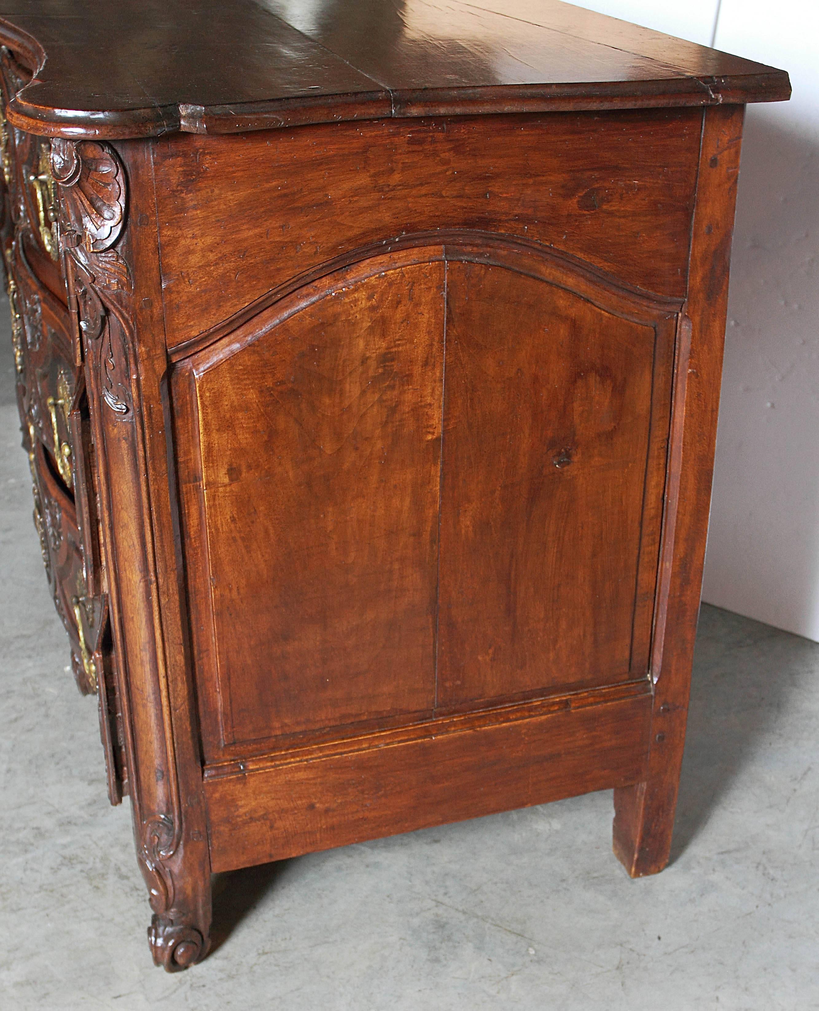 Period Louis XV Lyonnaise Walnut Wood Commode In Good Condition In Dallas, TX