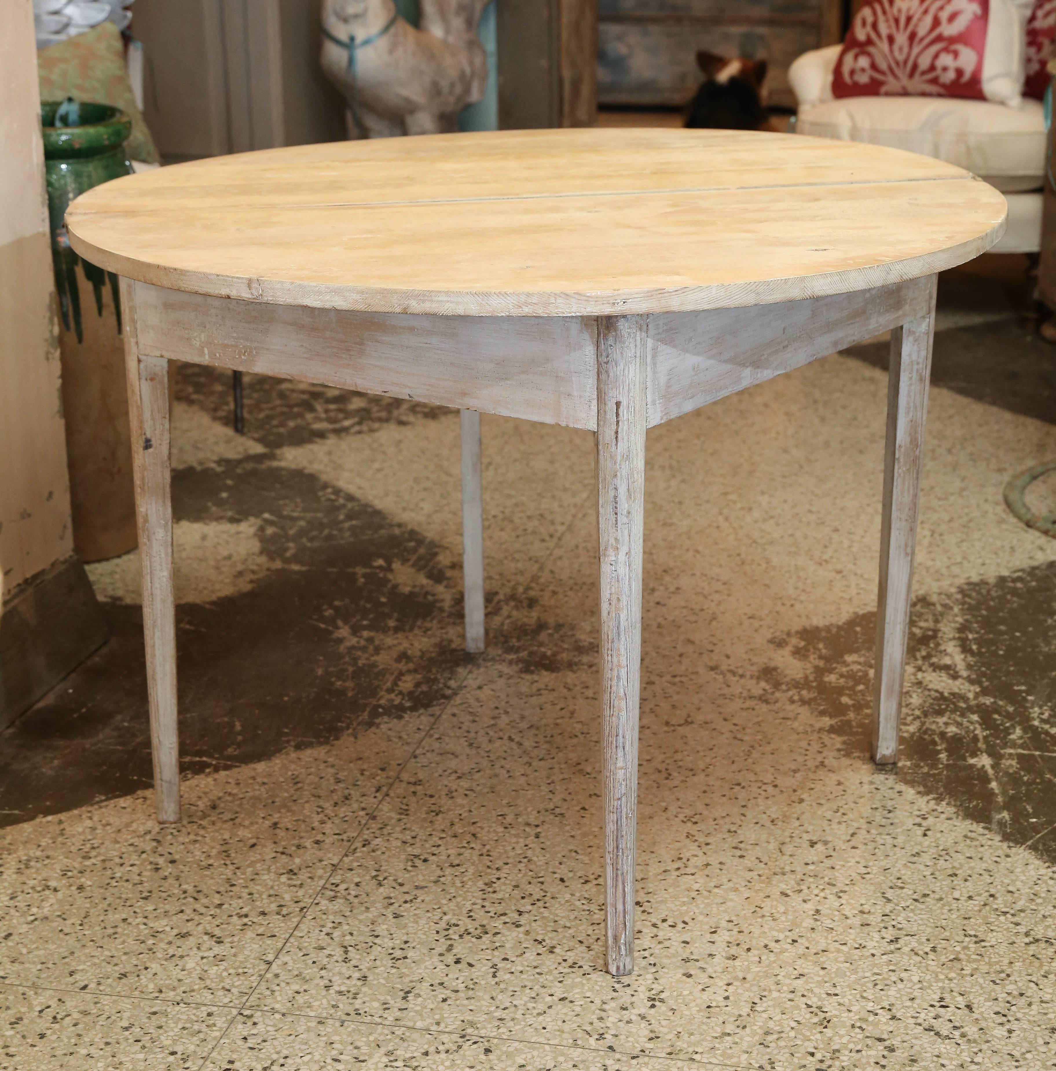 Painted folding demi-lune with flip top, becomes round table. Scraped finish. 29.5