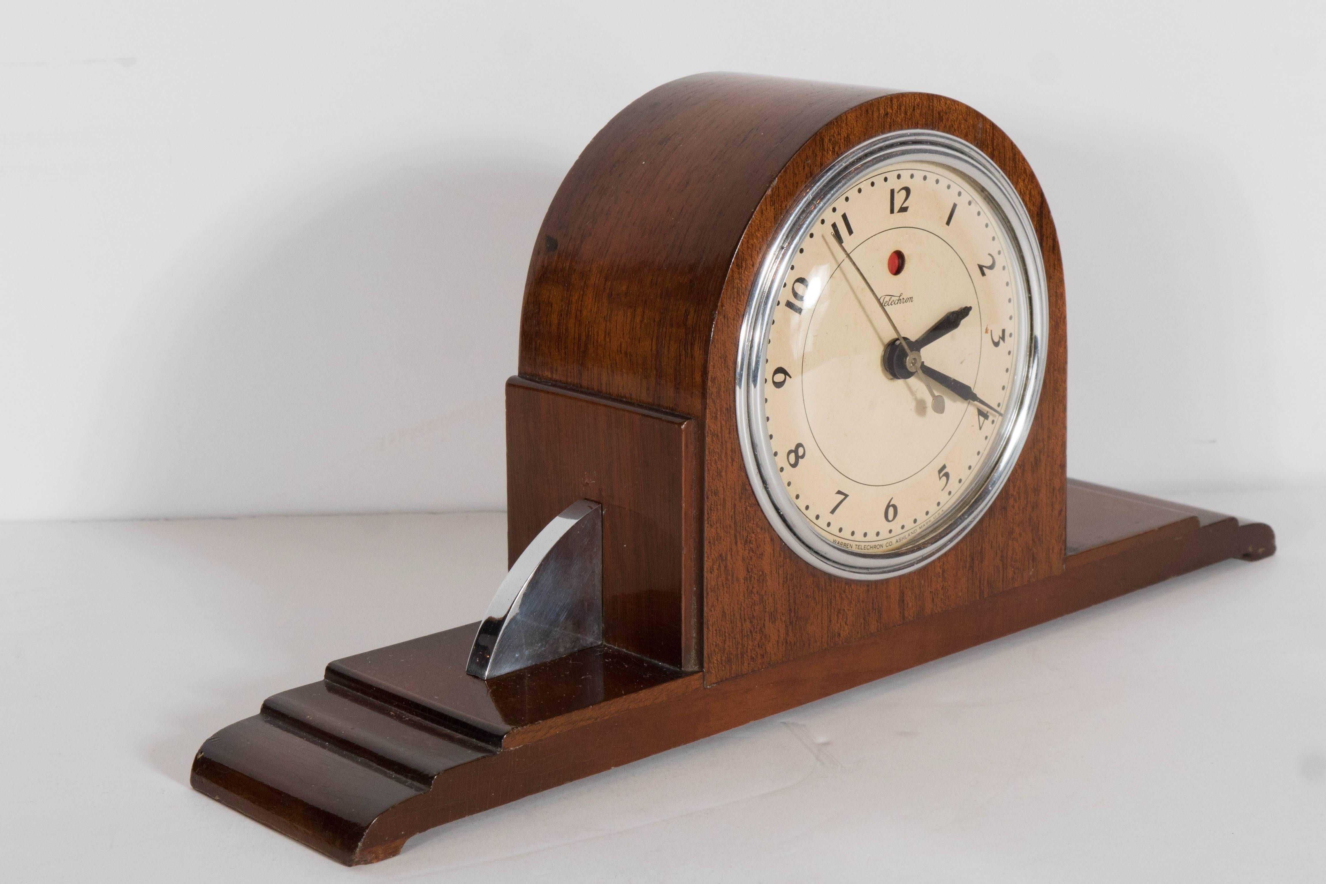 Mid-20th Century Exemplary Streamline Art Deco Mahogany and Chrome Table Clock by Telechron