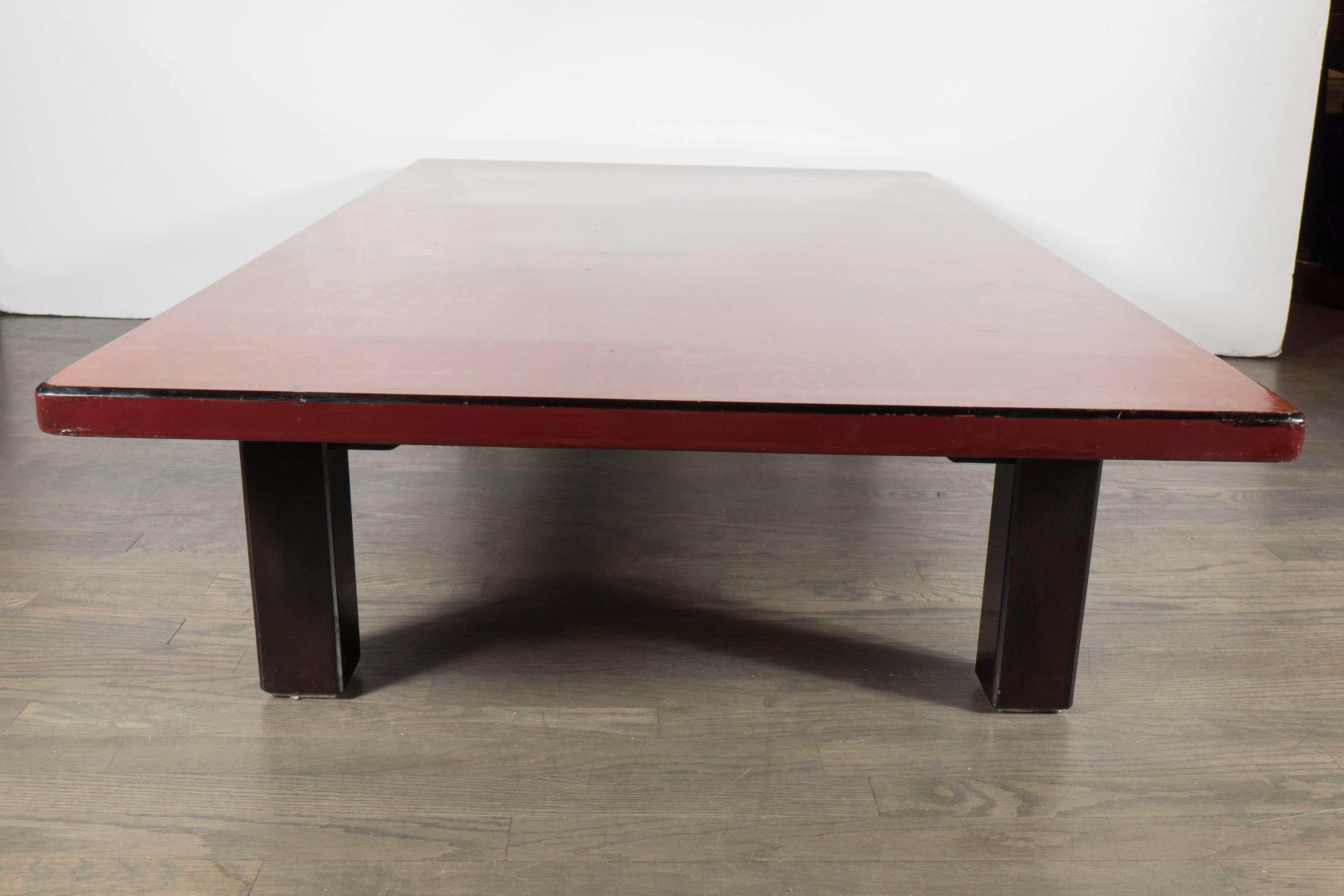 Mid-Century Modern Chinese Red Lacquered Coffee Table on Ebonized Table Legs 2