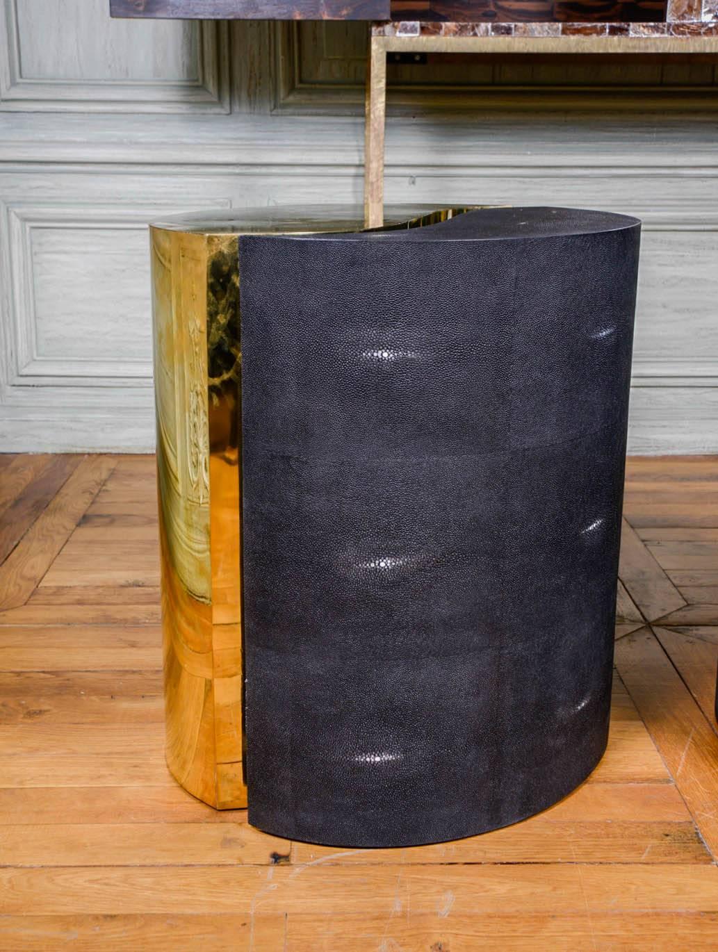 Pair of yin and yang pedestals in brass and grey shagreen, creation by Gallery Glustin, limited edition to 8 pieces