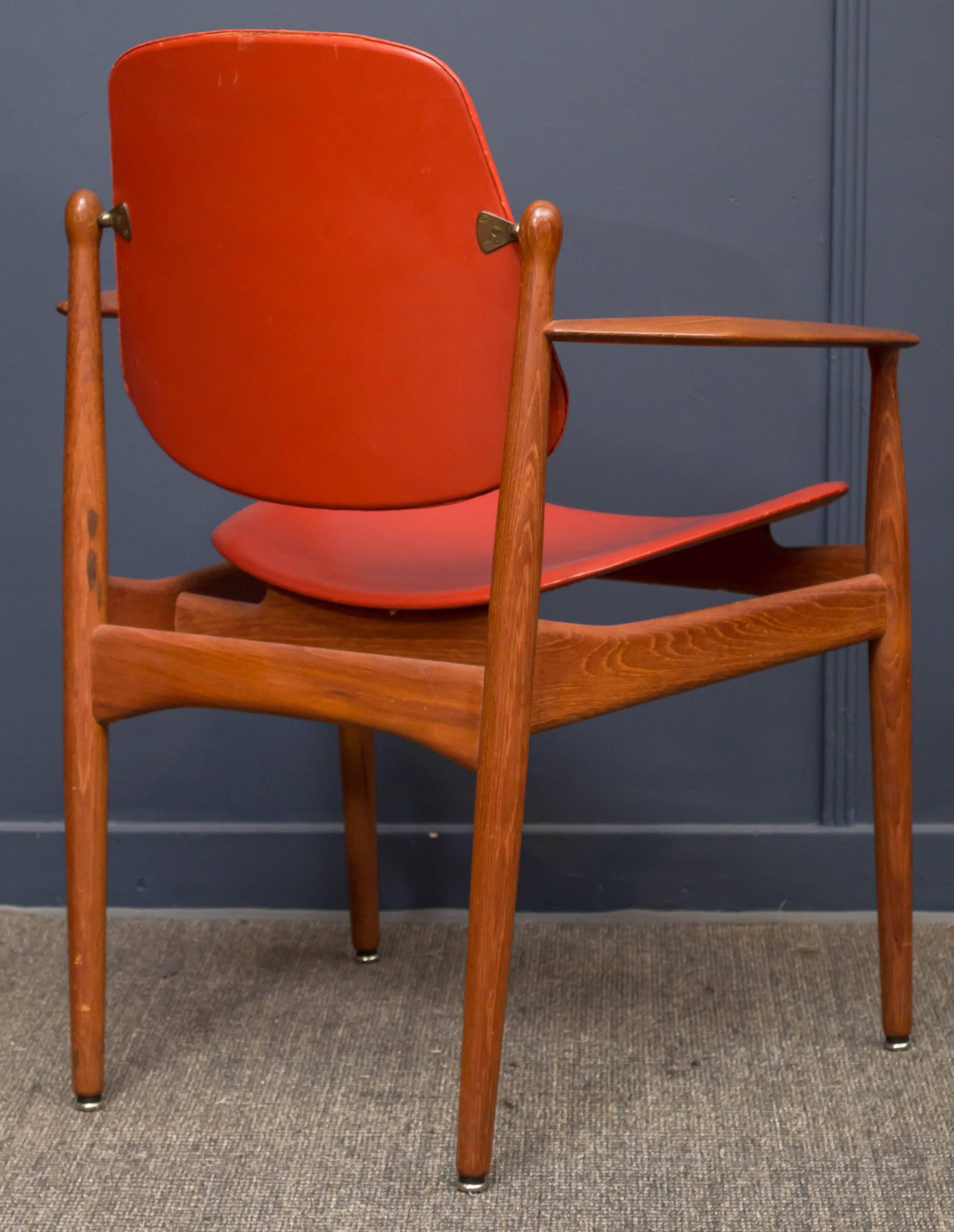 Scandinavian Modern Arne Vodder FD-184 Armchair