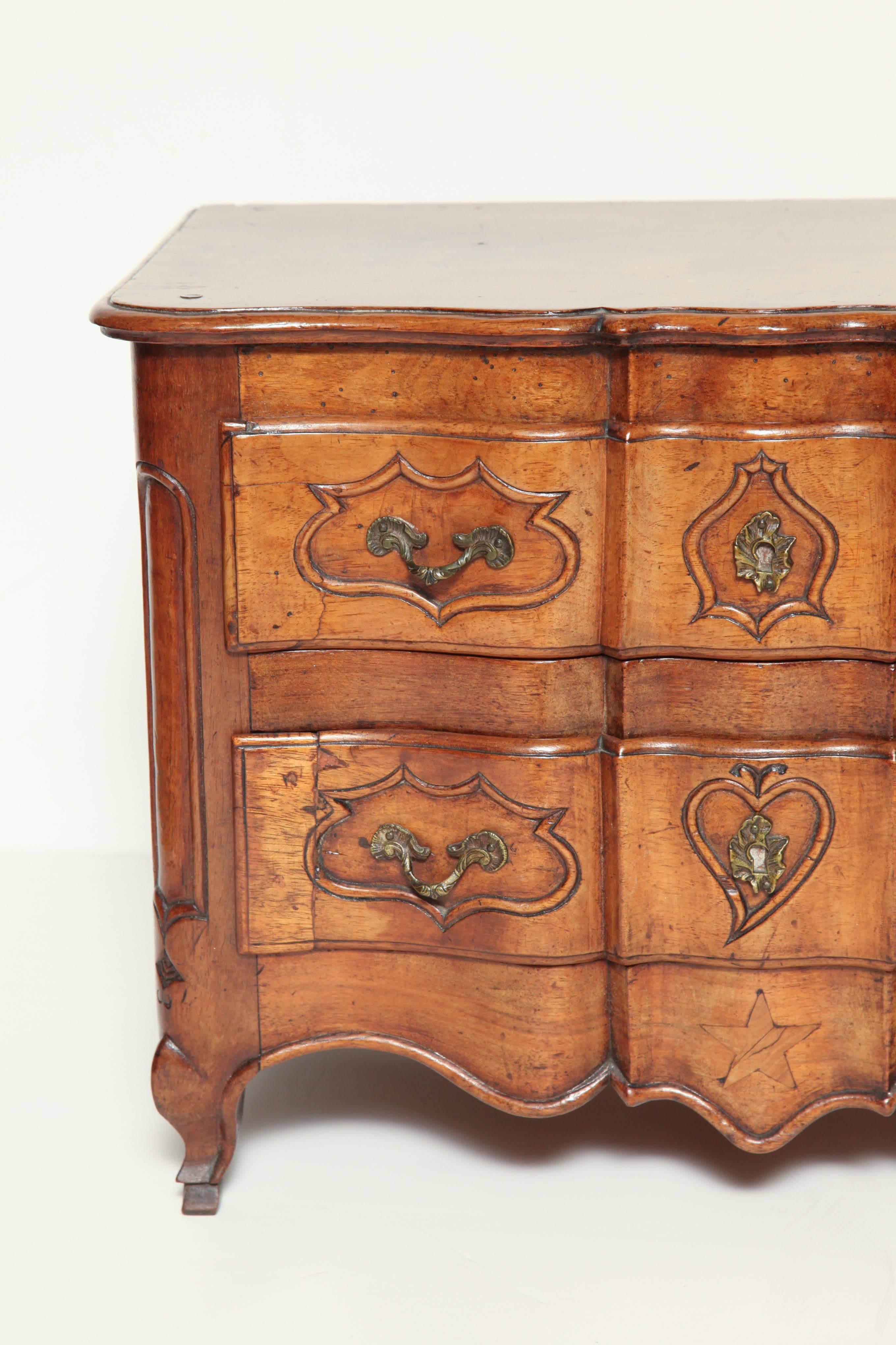 French Provincial Walnut Miniature Commode In Good Condition In Westwood, NJ