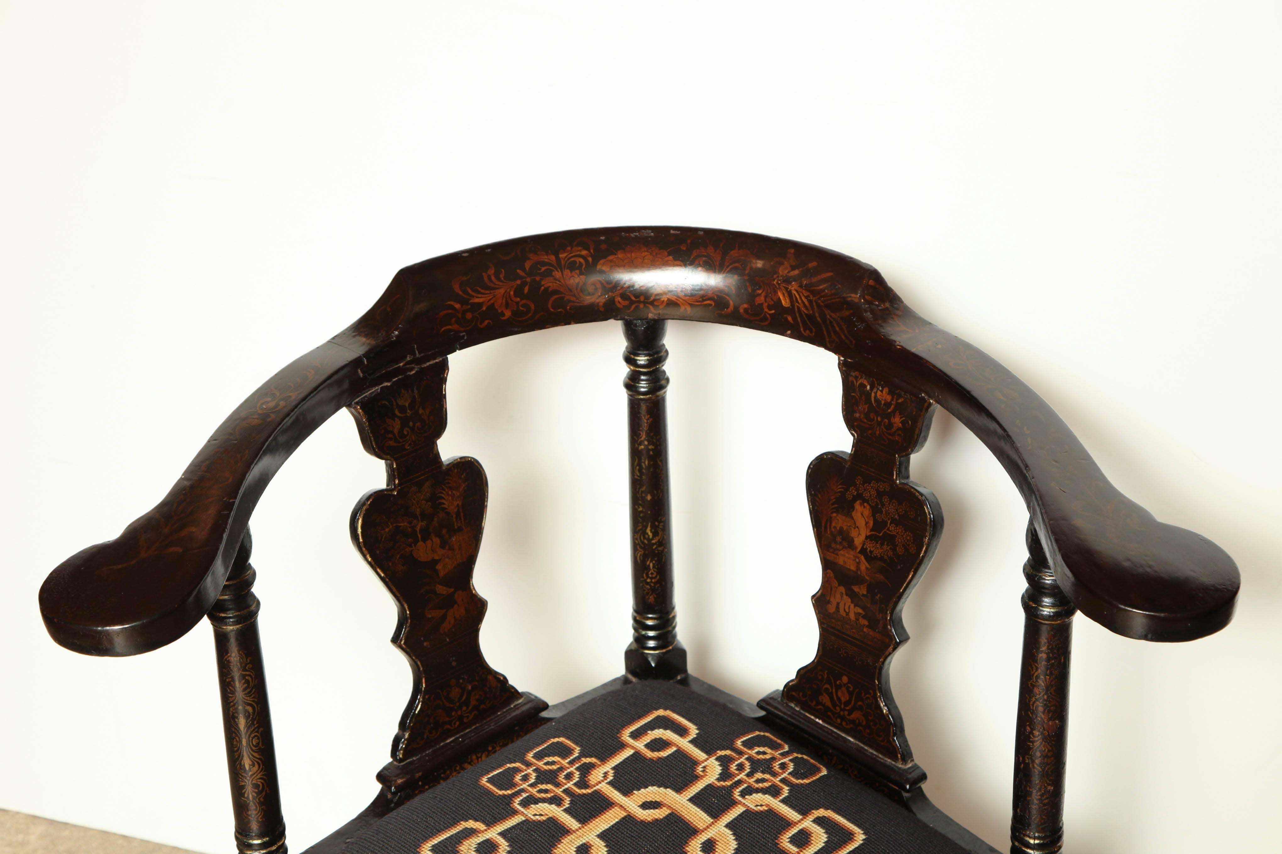 18th Century and Earlier English Chinoiserie Decorated Corner Chair