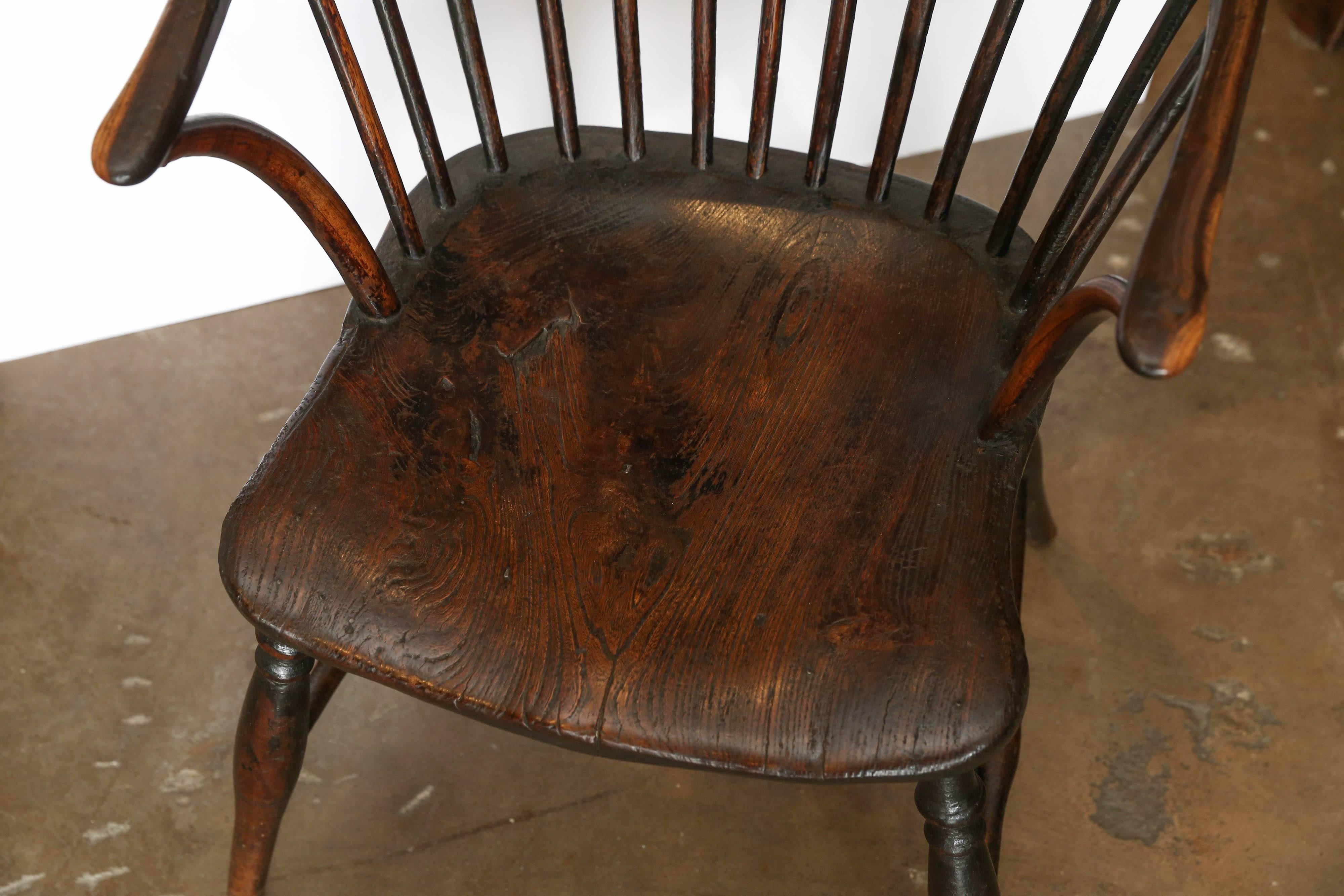 English Antique 19th Century Windsor Chair For Sale
