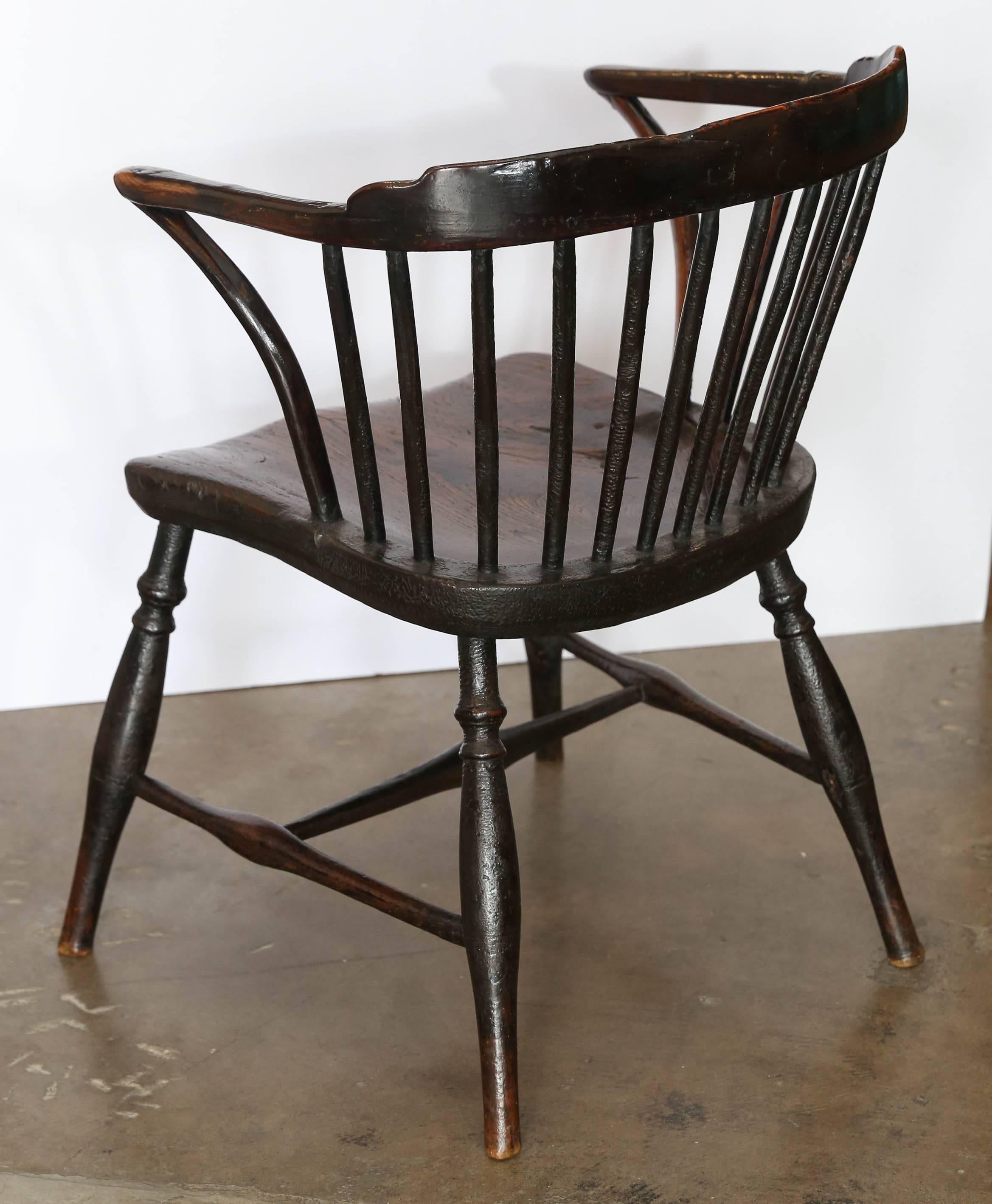Antique 19th Century Windsor Chair In Excellent Condition For Sale In Houston, TX