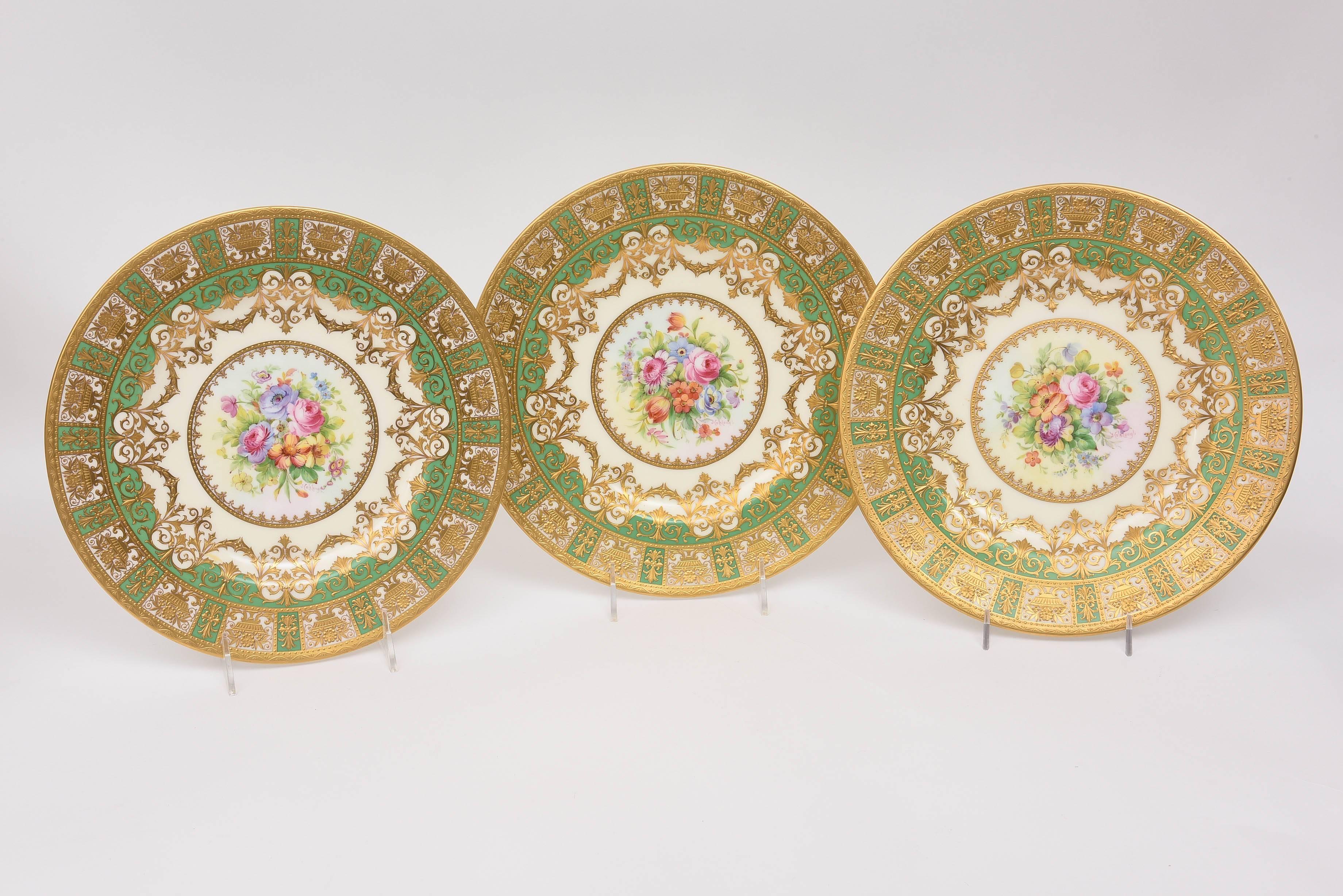 12 Custom Tiffany, Minton's England Antique Gold Encrusted Presentation Plates In Good Condition In West Palm Beach, FL