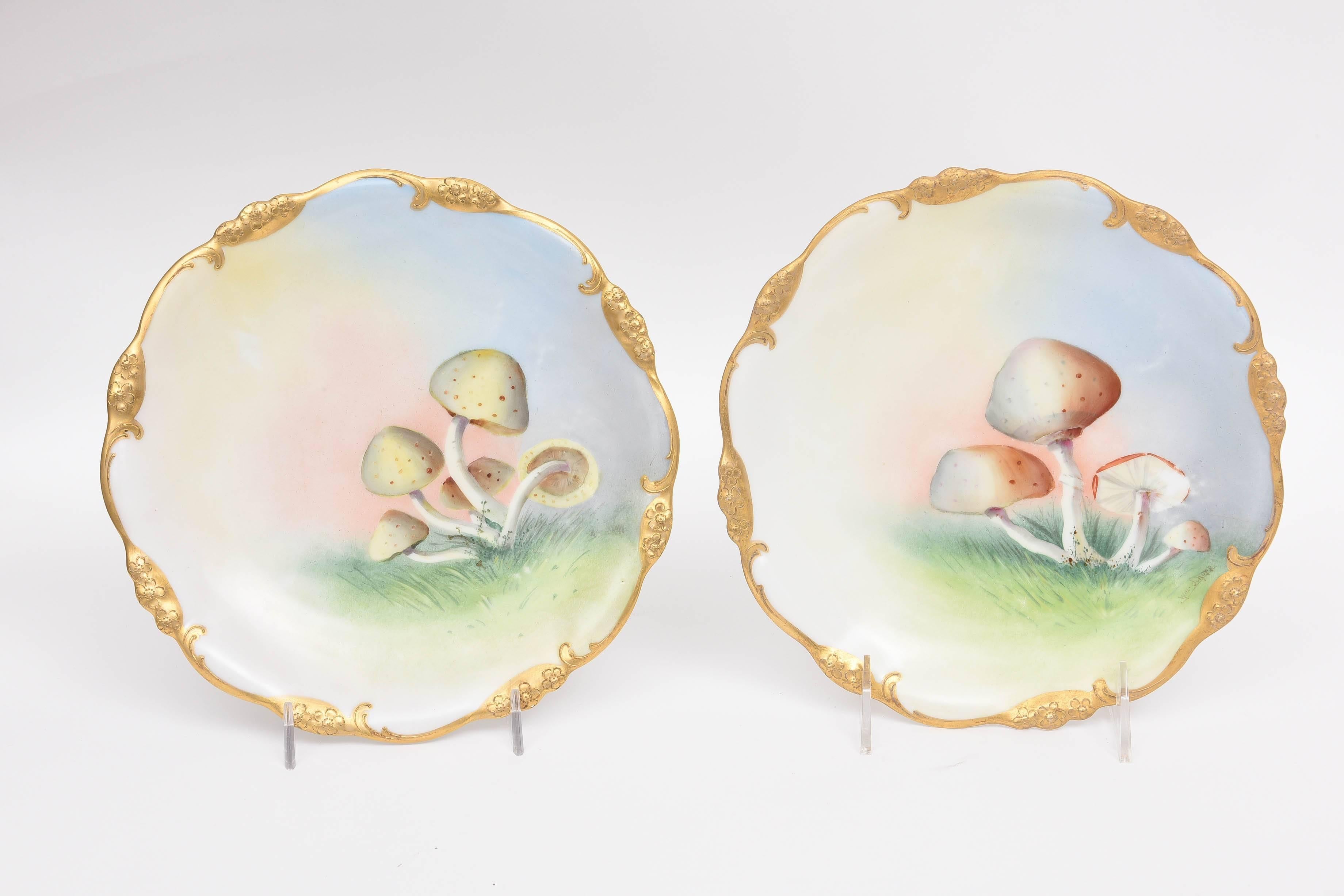 Porcelain 12 Antique Hand-Painted Mushroom Plates, Gold Trim, Limoges