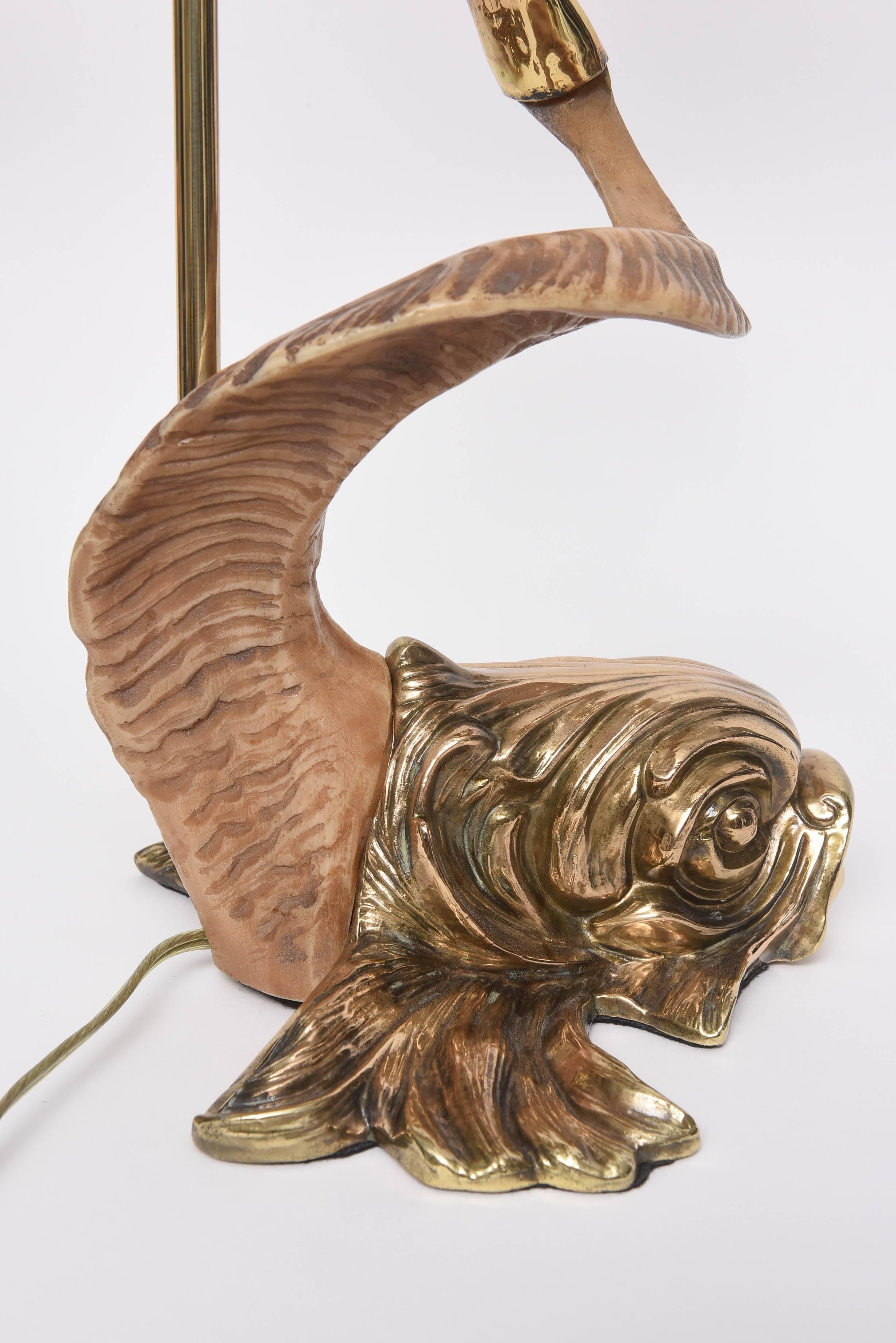 Pair of Hollywood-Regency Style Brass and Horn Dolphin Table Lamps by Chapman In Good Condition In West Palm Beach, FL