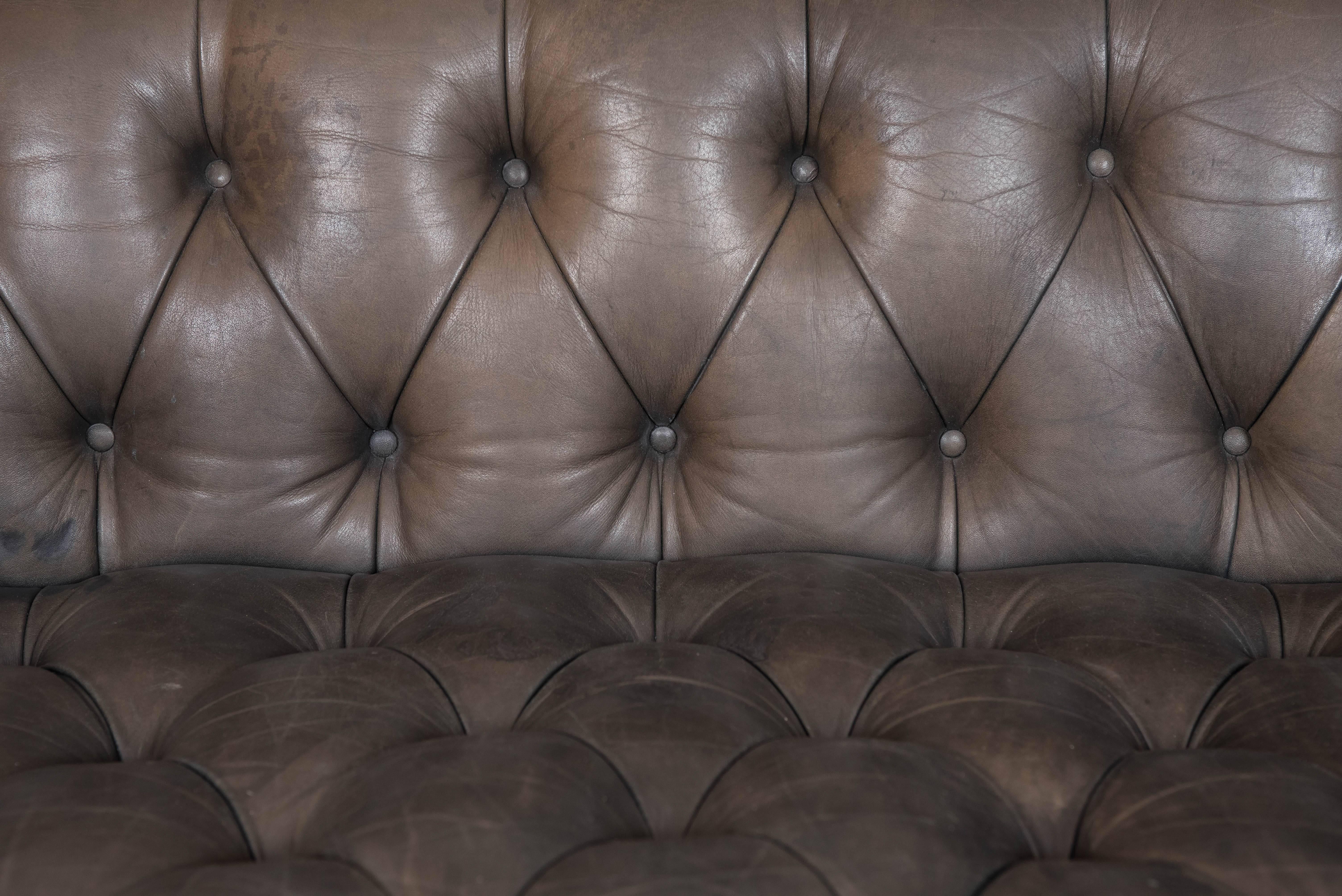 Canadian Tufted Green Leather Loveseat-Settee