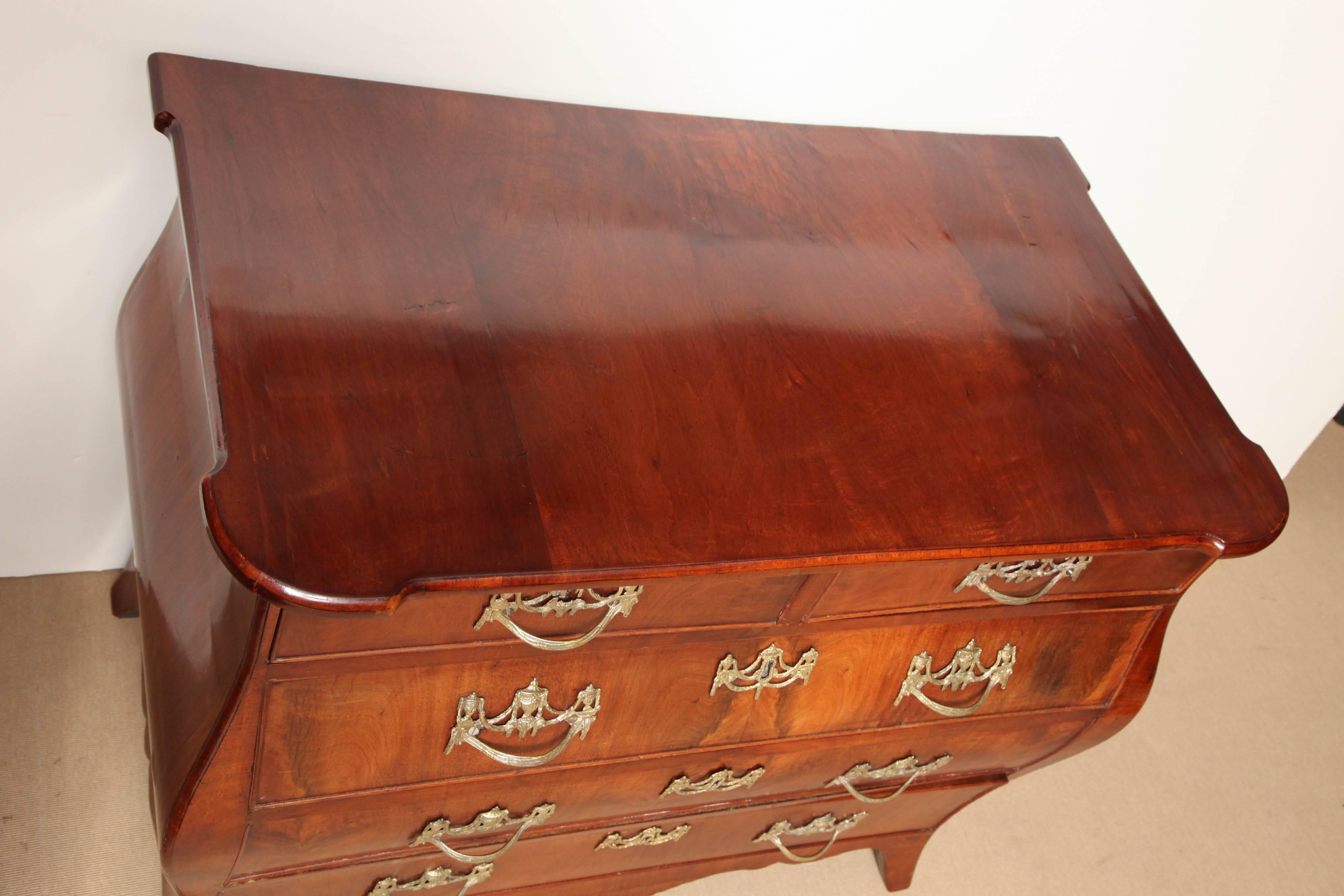 Late 18th Century, Walnut, George III Commode, Possibly Hill of Marlborough 5