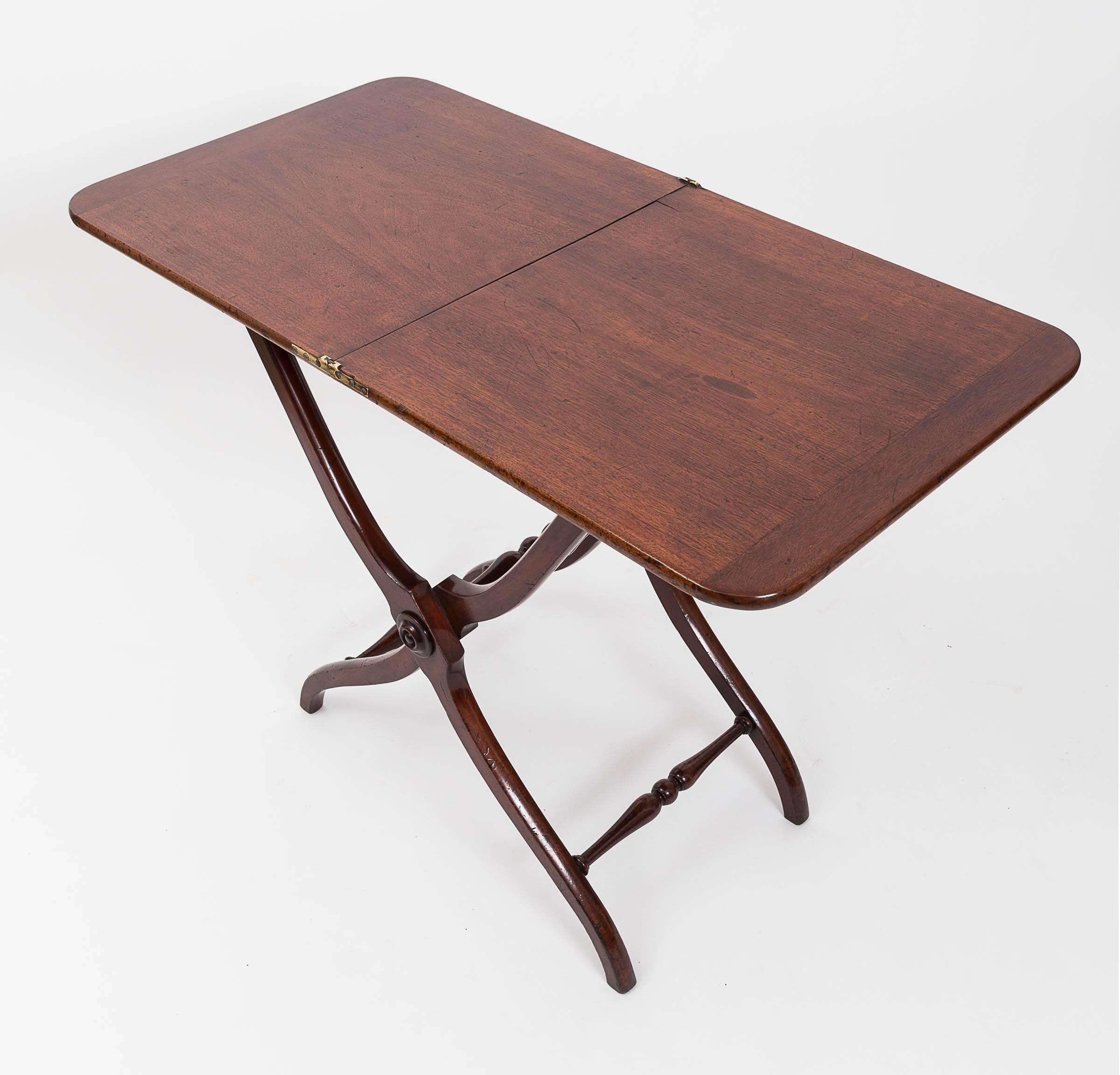 19th Century Mahogany Side Table, England, circa 1860 In Good Condition In East Hampton, NY