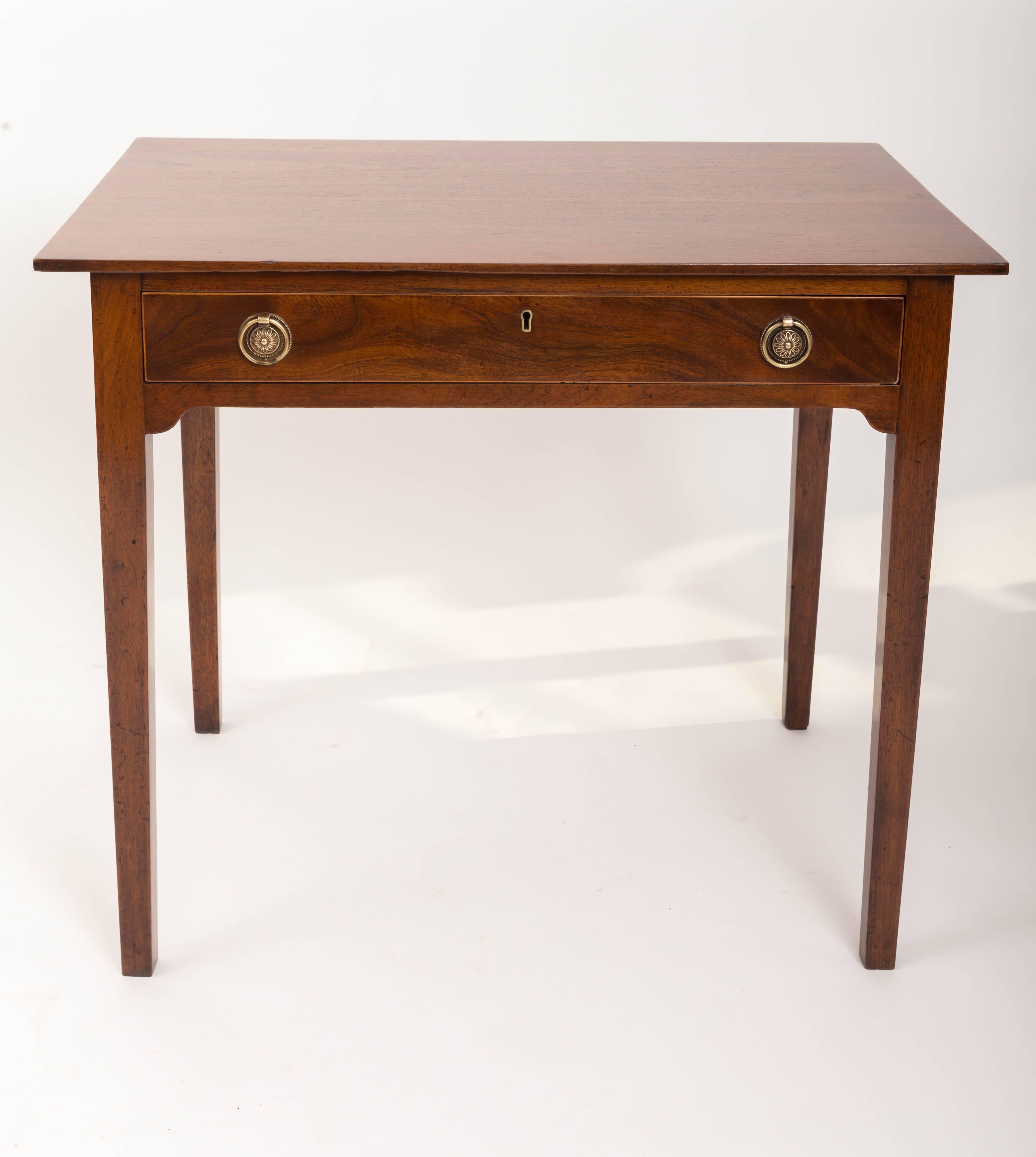 19th Century Mahogany Edwards & Roberts Side Table, England, circa 1895 For Sale 1