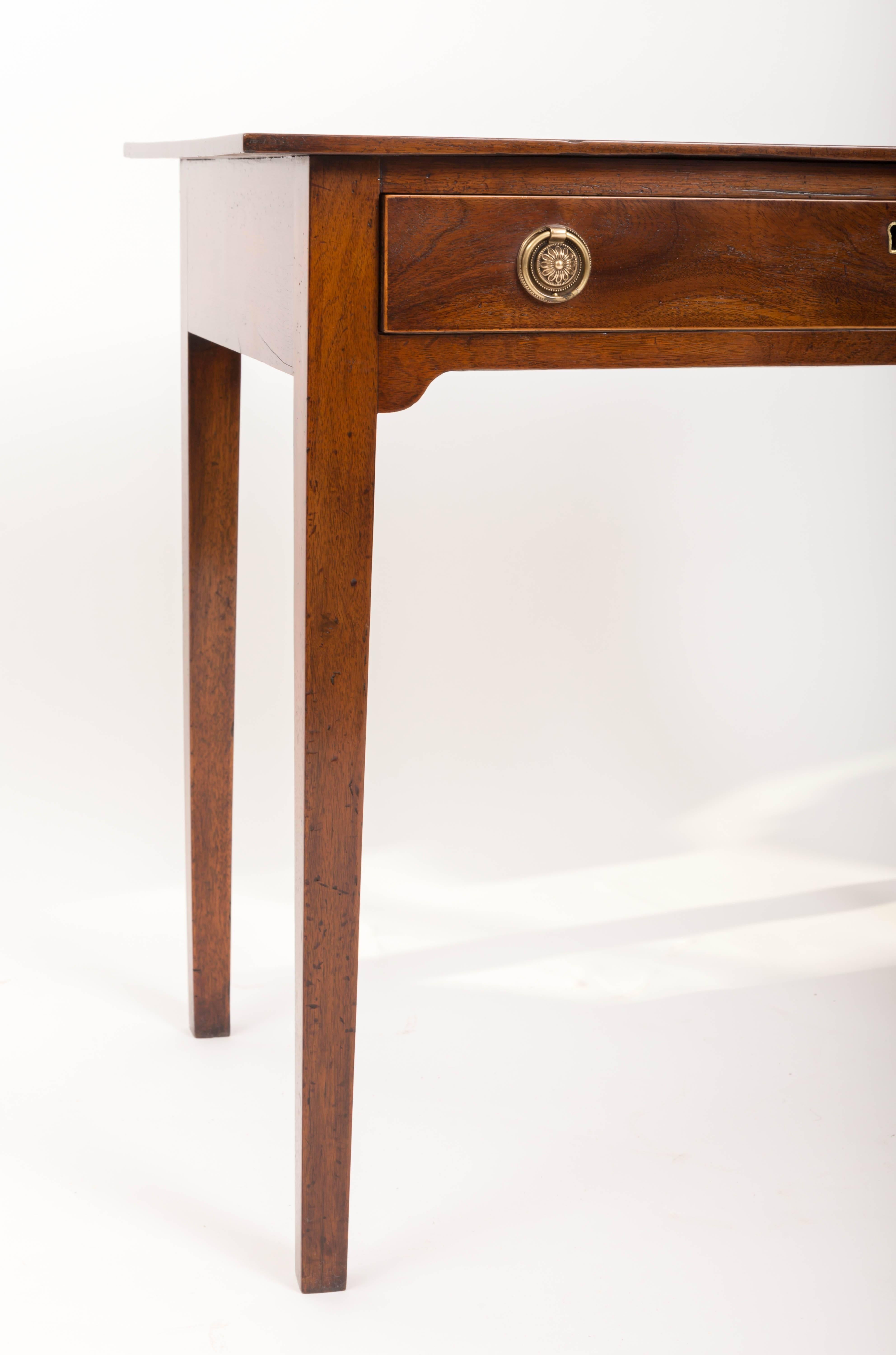 19th Century Mahogany Edwards & Roberts Side Table, England, circa 1895 For Sale 2