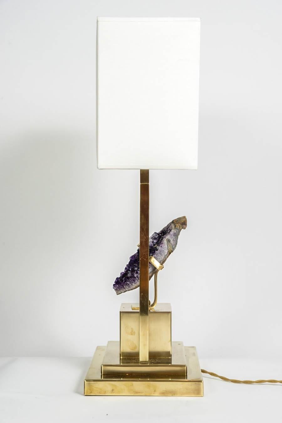 Small and Elegant Pair of Amethyst and Brass Lamps In Excellent Condition In Saint-Ouen, IDF