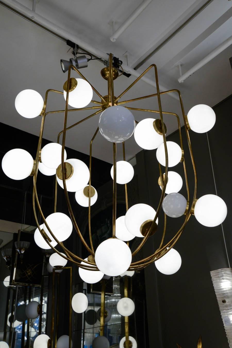 Big Lantern Shaped Brass and Globes Chandelier 3