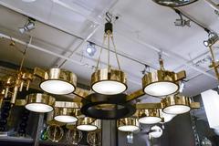Grand lustre rond à neuf lumières
