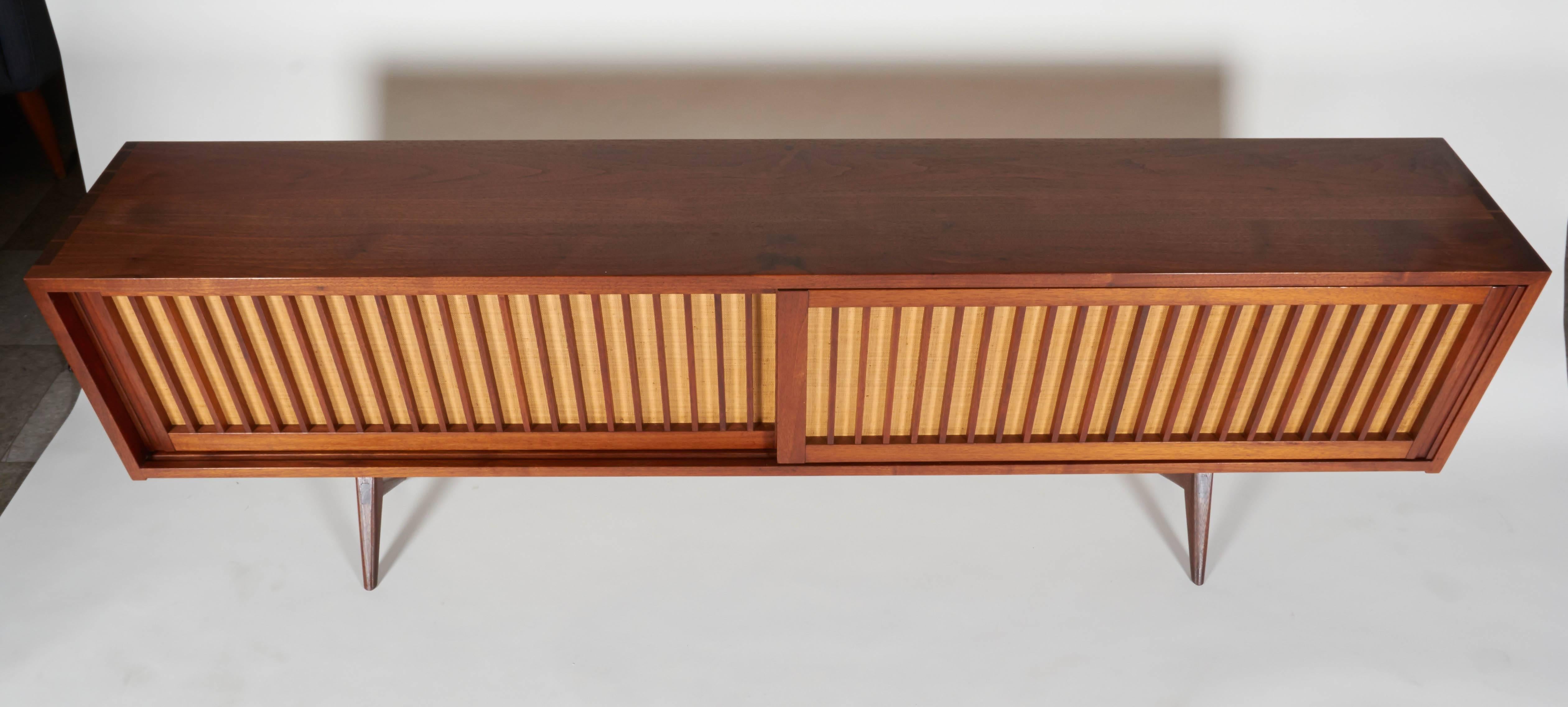 Rare and Exceptional George Nakashima Cabinet In Excellent Condition In New York, NY