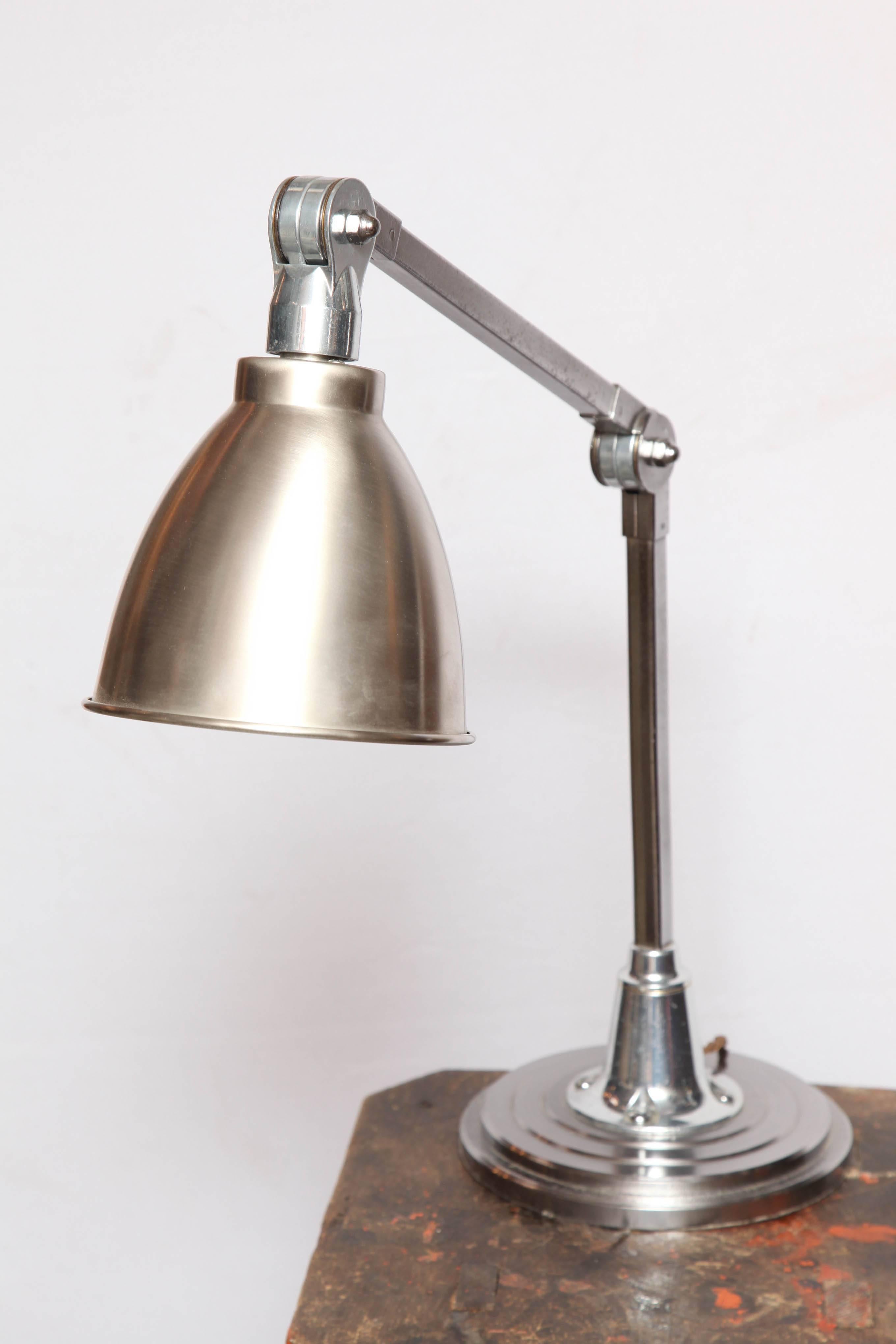 Lampe de table architecturale Excellent état - En vente à New York, NY