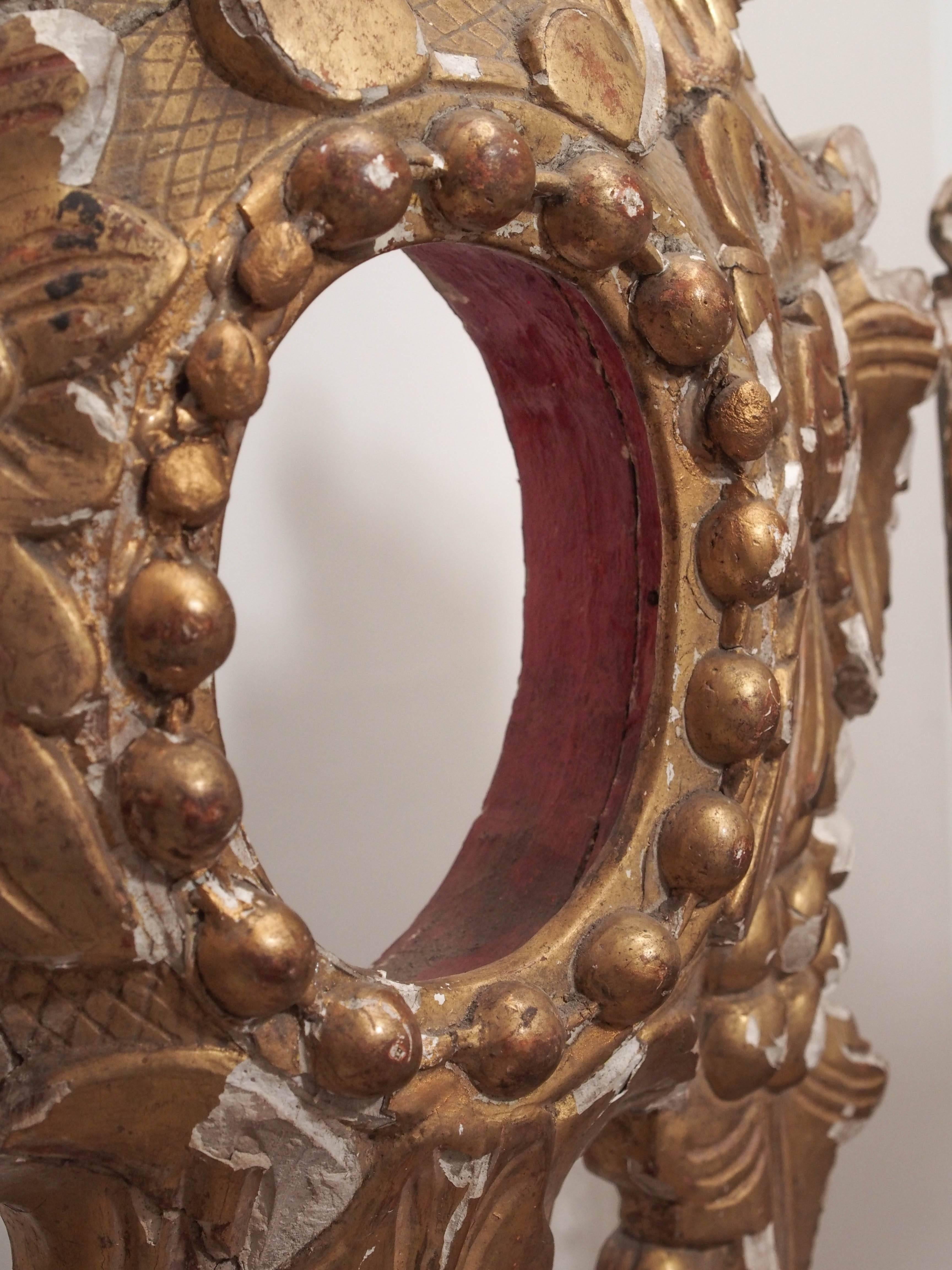 18th Century and Earlier Pair of 18th Century Carved and Gilded Reliquaries For Sale