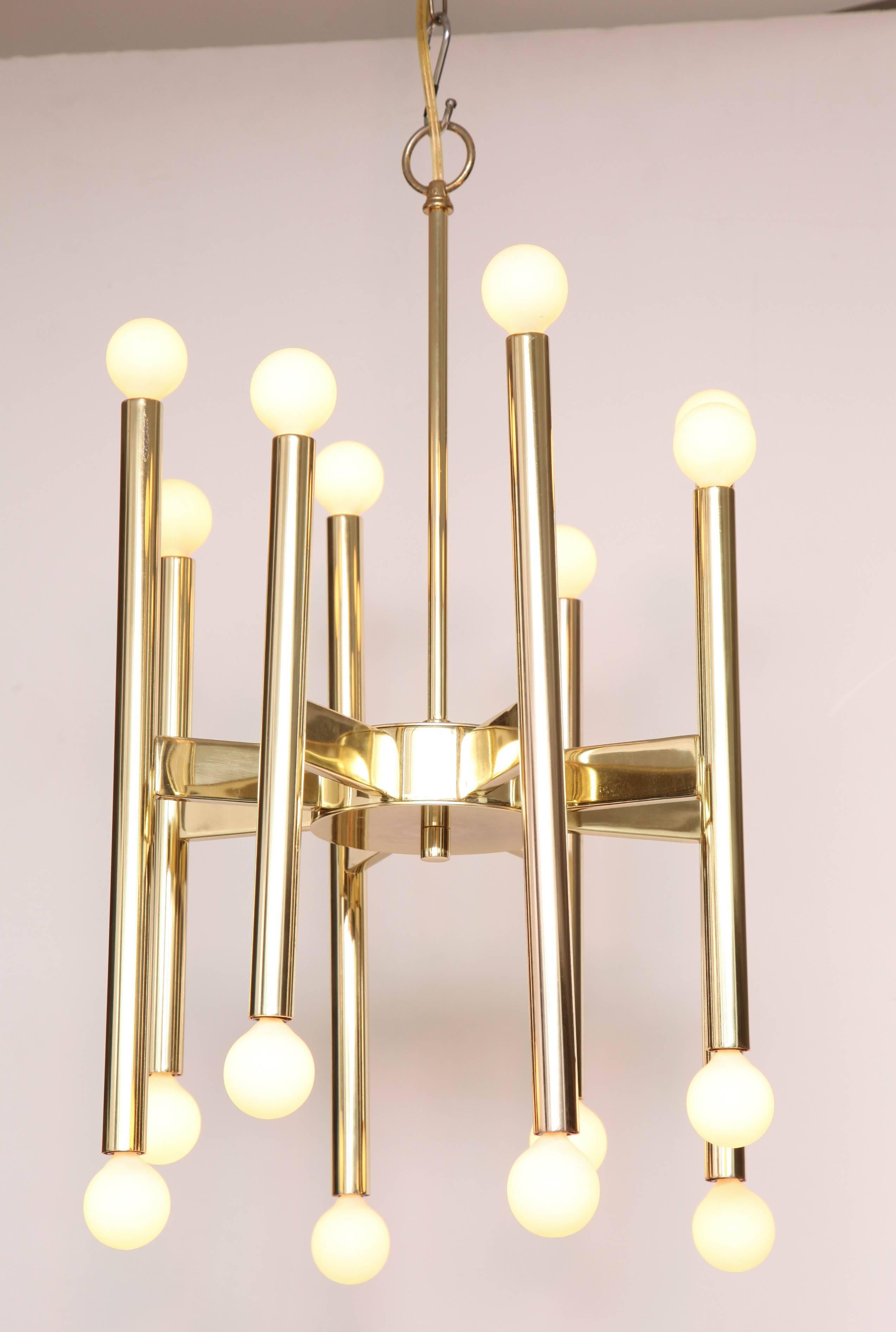 American 1970s Sciolari 16-Arm Polished Brass Chandelier