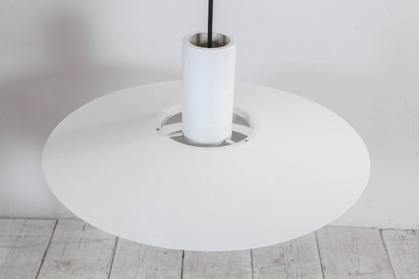 Poul Henningsen PH Style White Pendant In Good Condition In Los Angeles, CA