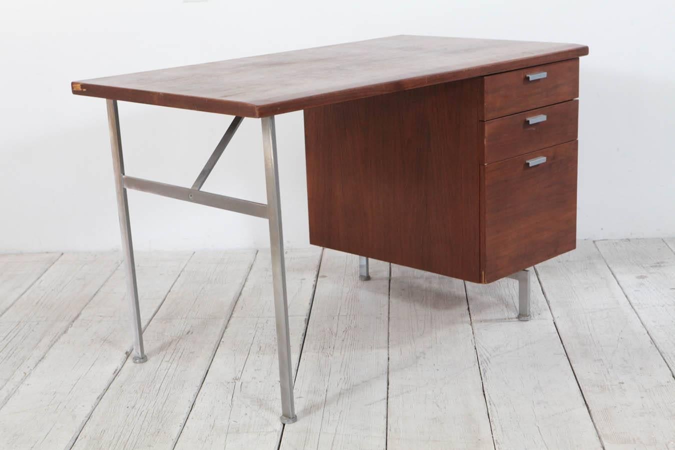 Midcentury Walnut and Stainless Steel Three-Drawer Desk In Good Condition In Los Angeles, CA