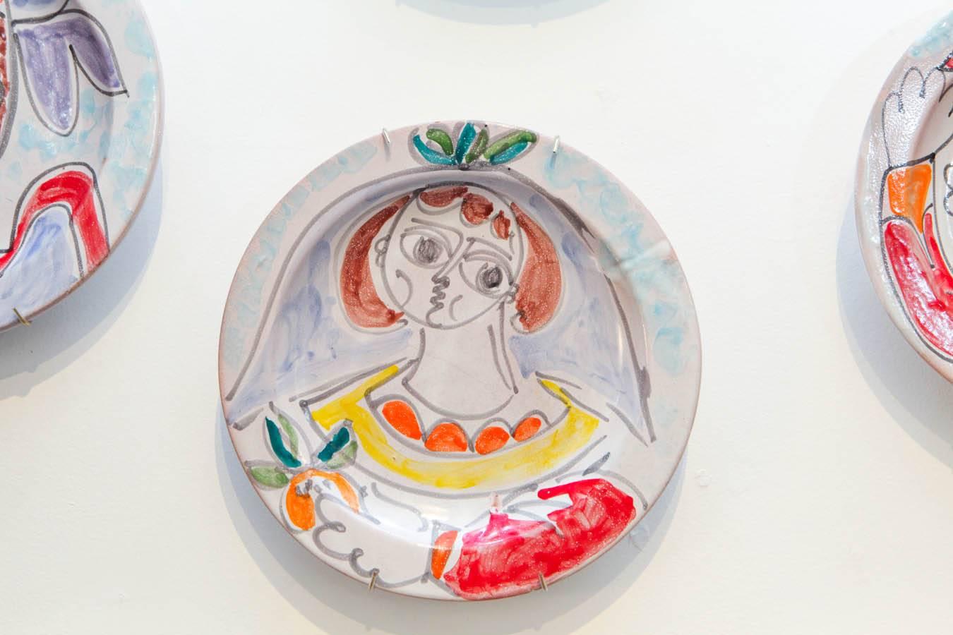 Assorted Ceramic Italian Plates by Giovanni Desimone In Good Condition In Los Angeles, CA