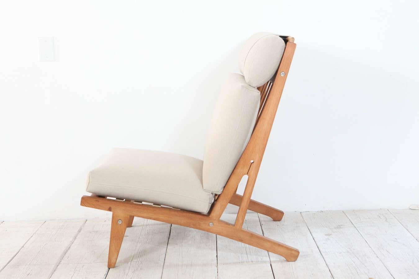 Danish Pair of Hans Wegner GE375 Oak Armless Lounge Chairs