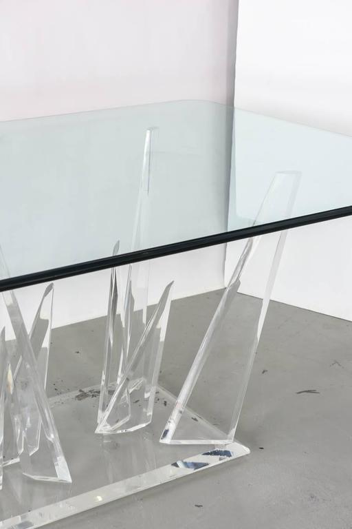 Mid-Century Modern American Modern Lucite and Glass Dining or Center Table For Sale