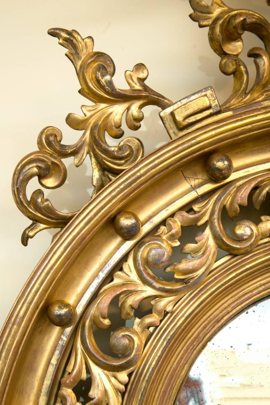 Federal Early 19th Century Gilt-Gesso and Wood Convex Mirror For Sale