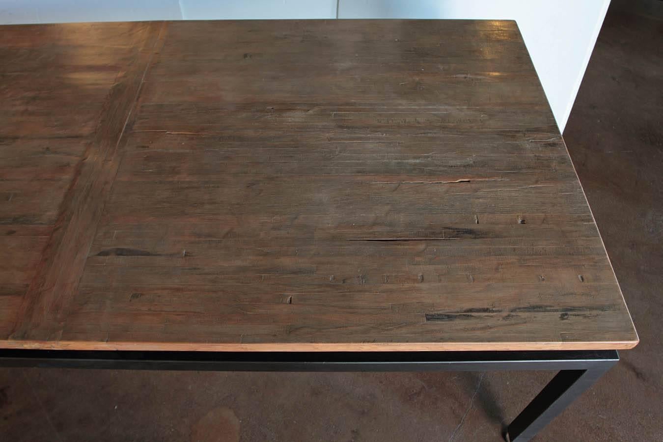 Modern Maple Floor Dining Table  3