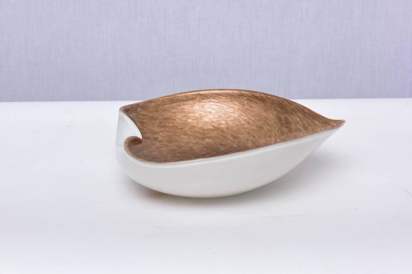 Mid-Century Modern Camer Gold Gilded Glass Bowl with White, 1970s, USA For Sale