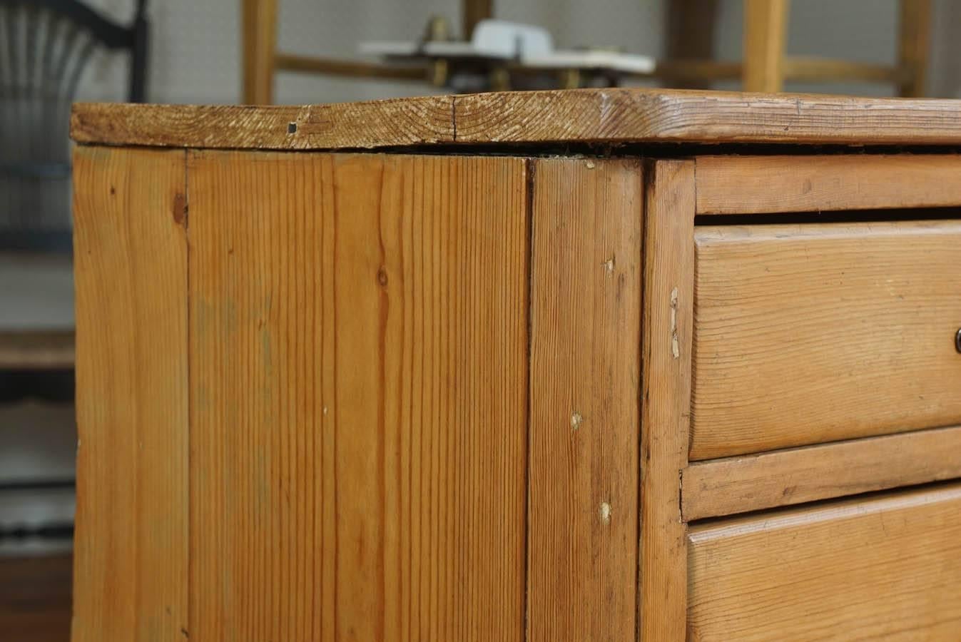 Four-Drawer Marble-Top End Table 2