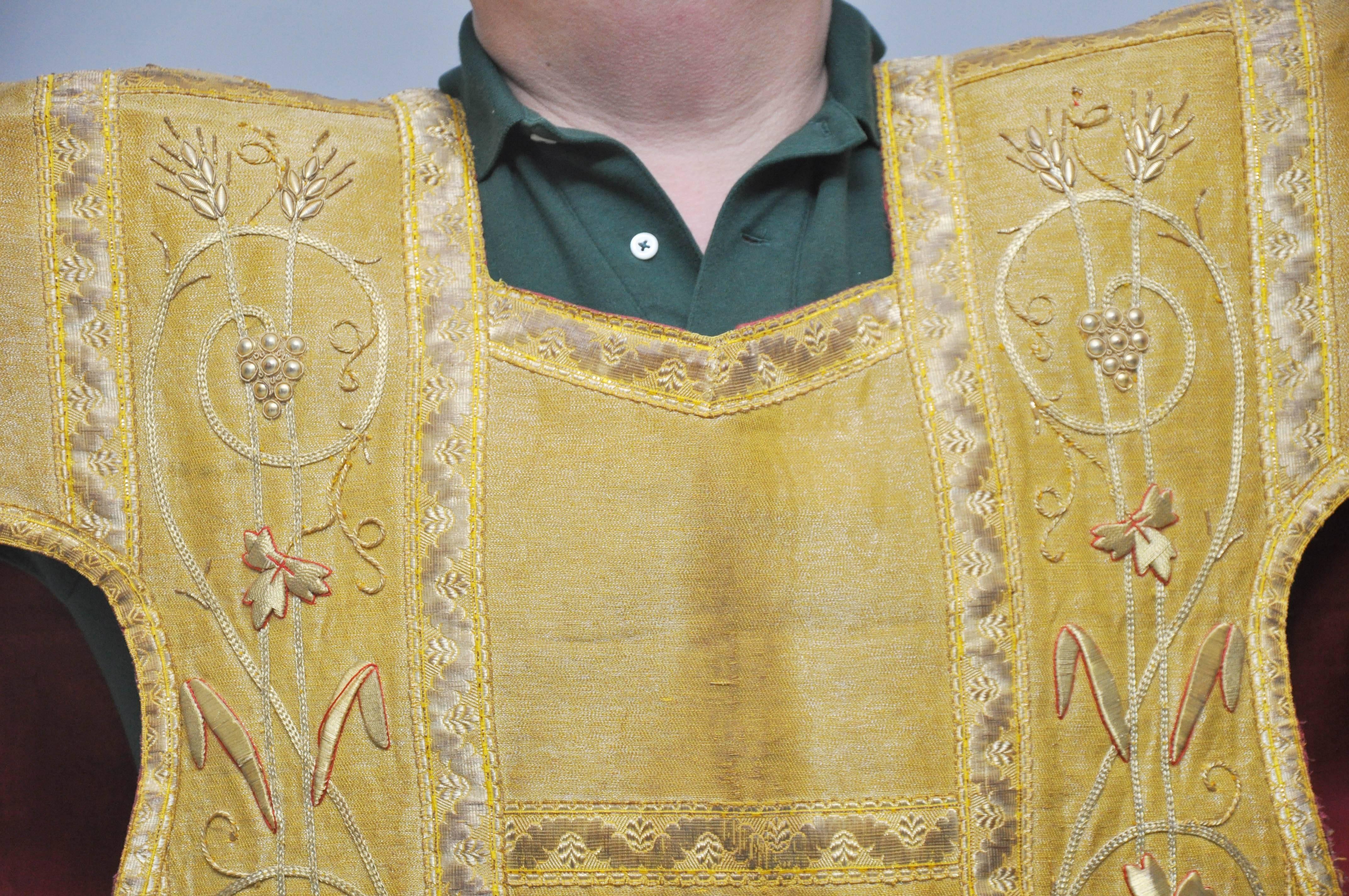 European 19th Century Religious Silk Vestment For Sale