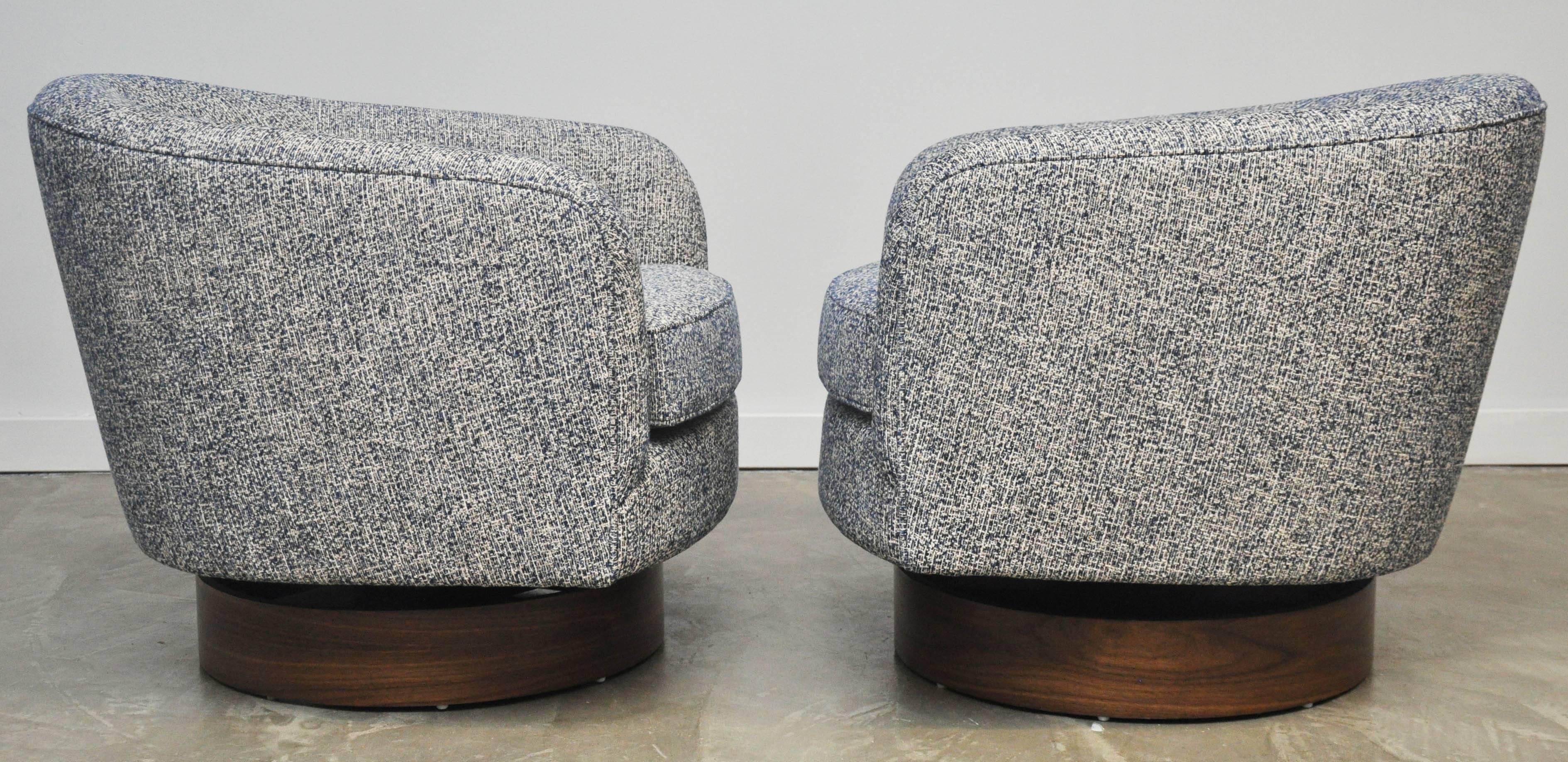 20th Century Milo Baughman Swivel Lounge Chairs on Walnut Bases