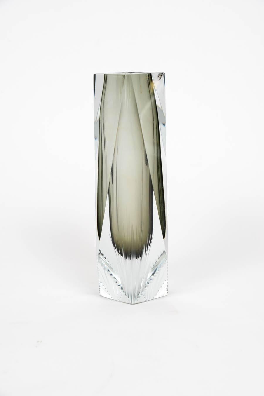 Mid-20th Century Elegant Sommerso Murano Glass Vase