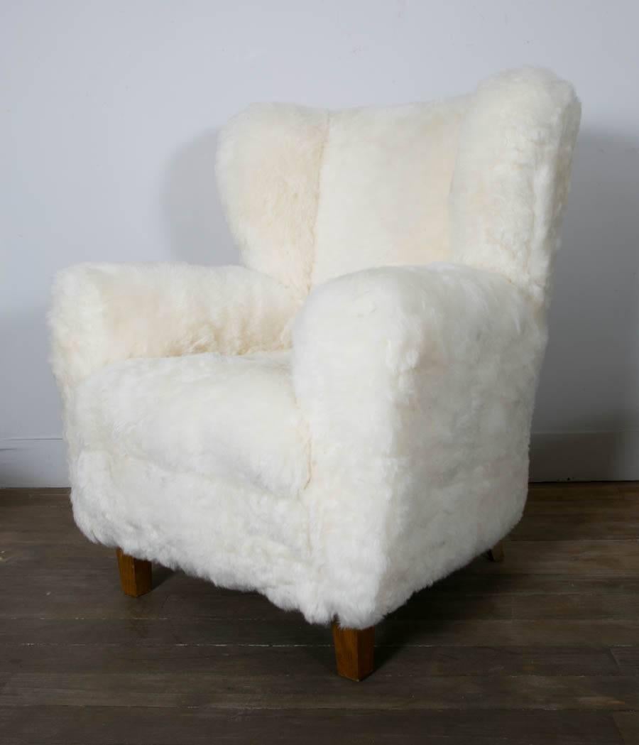 Great Pair of Lounge Chairs Upholstered in Sheepskin 1