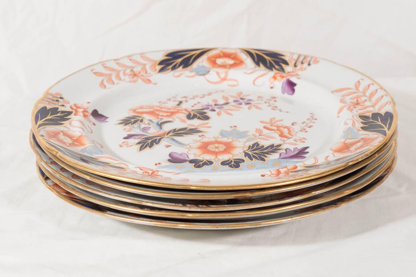 19th Century Set of a Dozen Davenport Dessert or Salad Dishes in the Imari Style