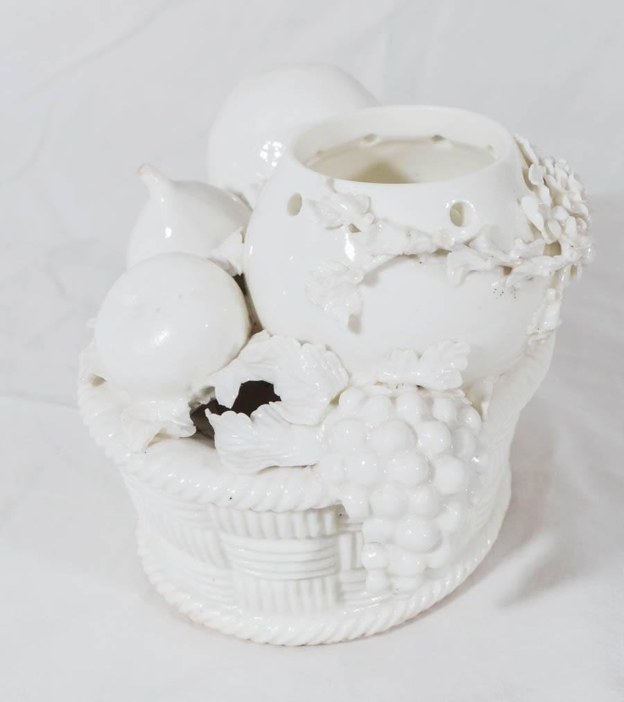Rococo Antique French St. Cloud Porcelain Potpourri Jar Modeled with Fruits and Flowers