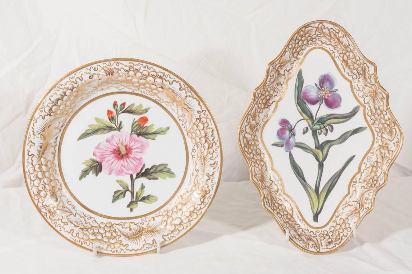  Antique English Porcelain Service in a Style Similar to the Danish Flora Danica 3