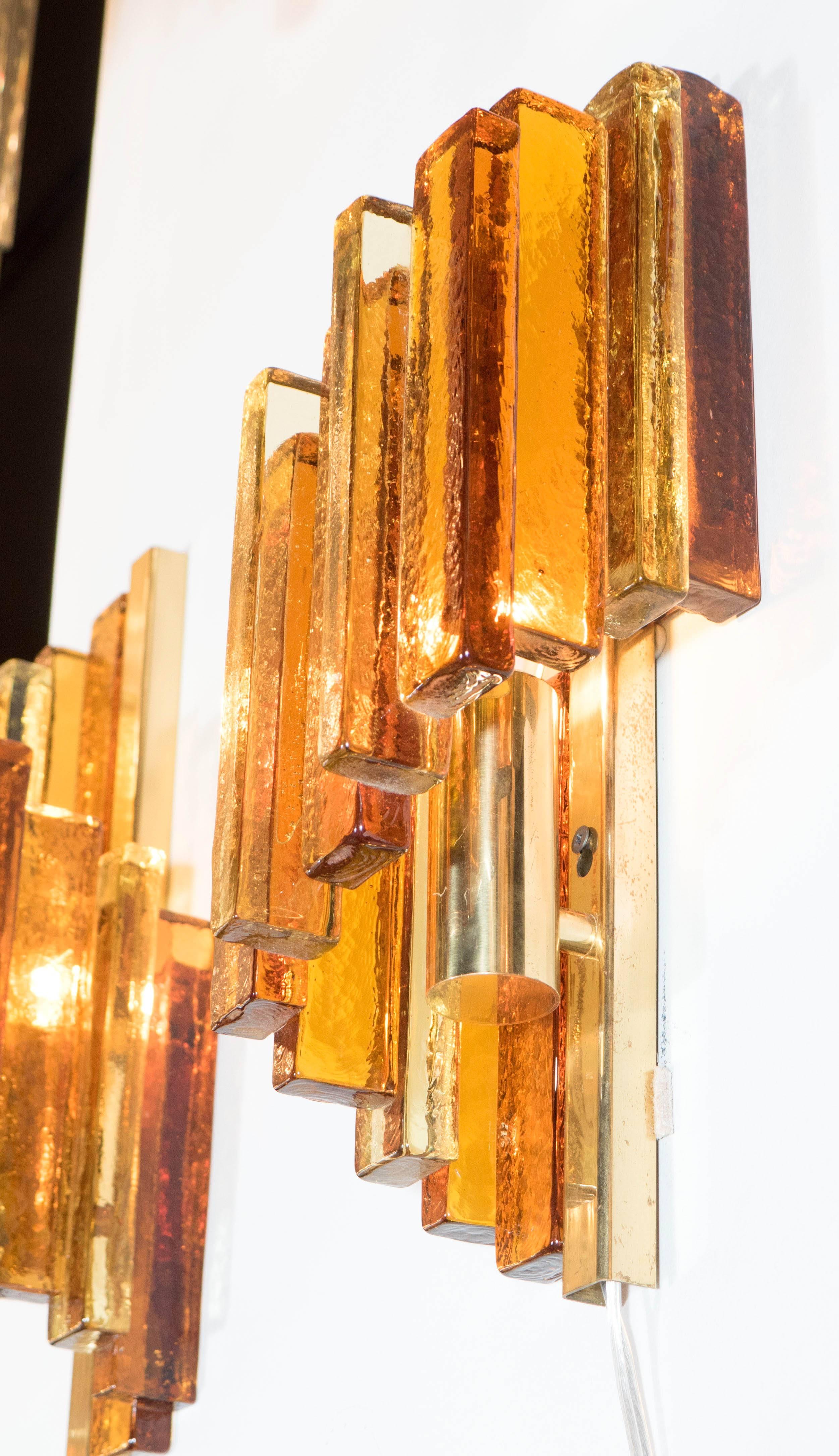 Pair of Mid-Century Modernist Spiral Form Amber Glass Sconces by Hassel Teudt In Excellent Condition In New York, NY