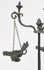 Candelabro de aceite trípode de bronce estilo Pompeya, Italia S. XIX