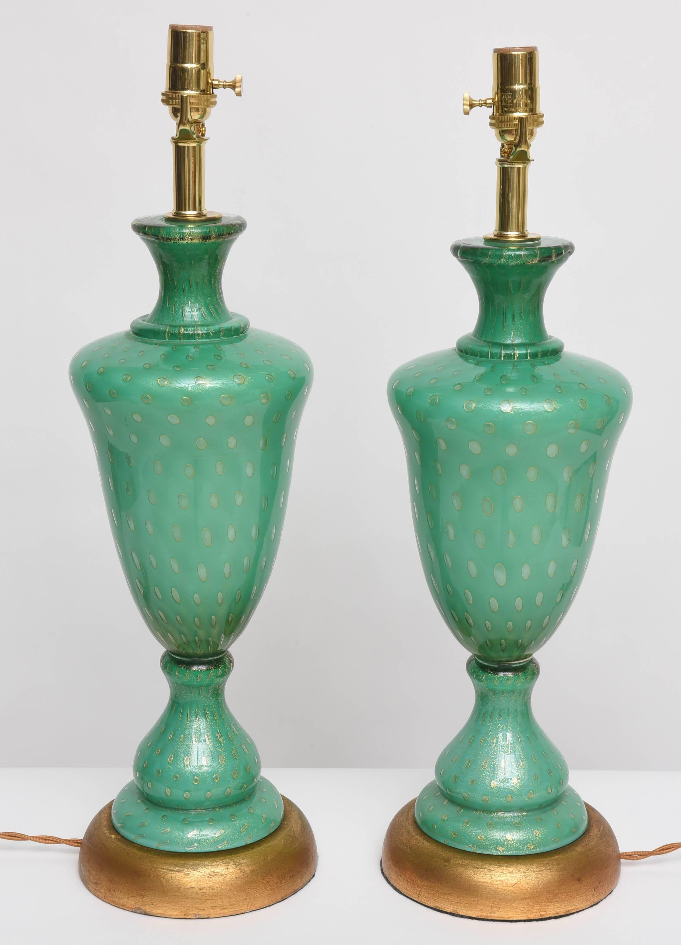 Pair of 1950s Barovier & Toso Murano Glass Lamps In Excellent Condition In North Miami, FL