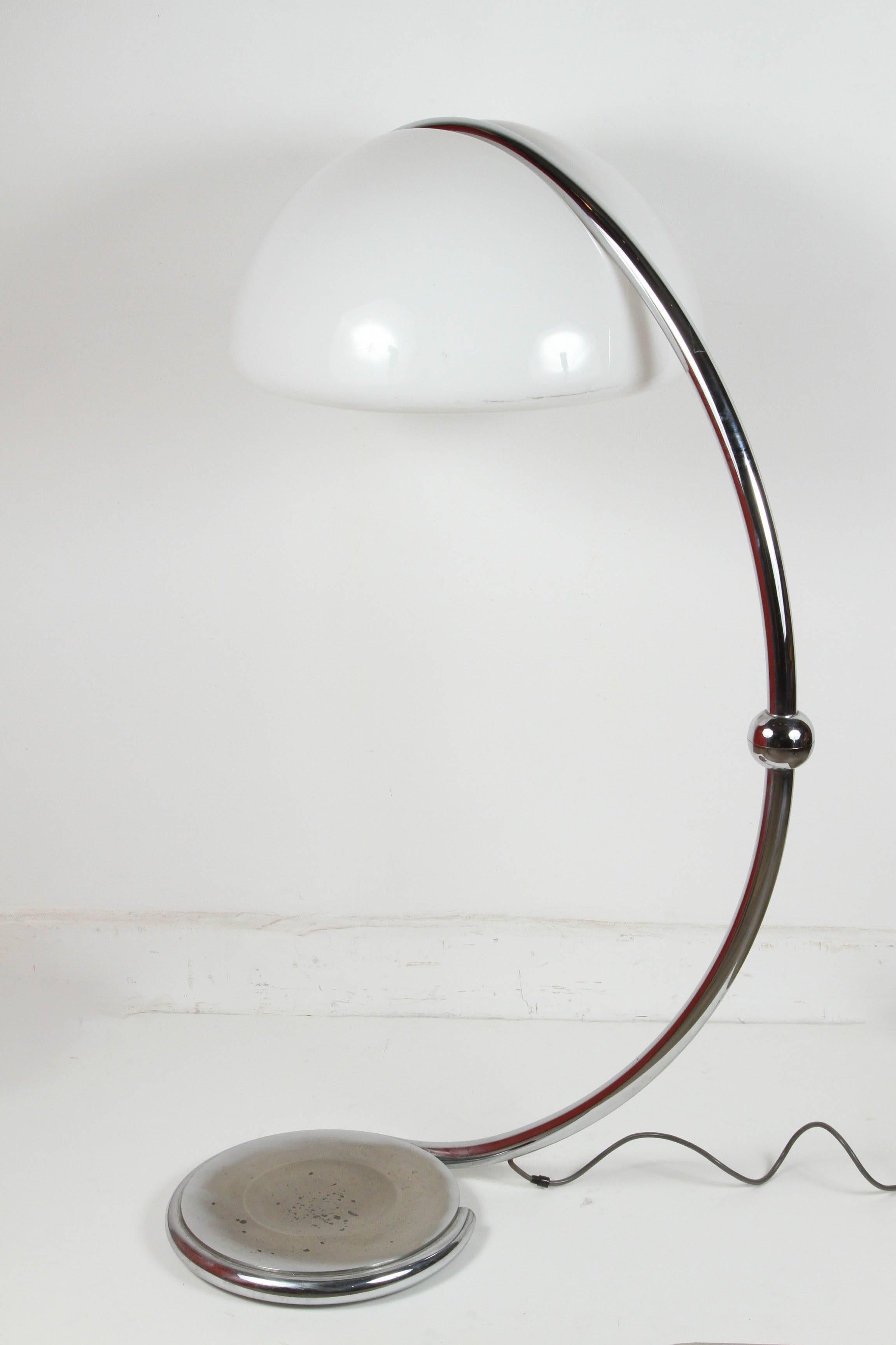 Mid-Century Modern Italian Serpente Floor Lamp by Elio Martinelli